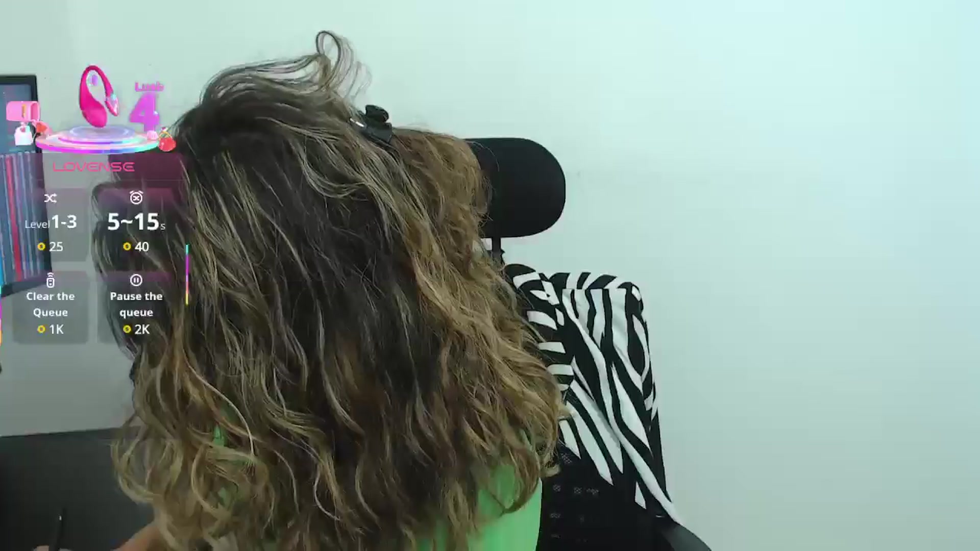 Gallery image thumbnail from office_secret's myfreecams stream on, 04/10/2025, 17:38 image 4 of 20