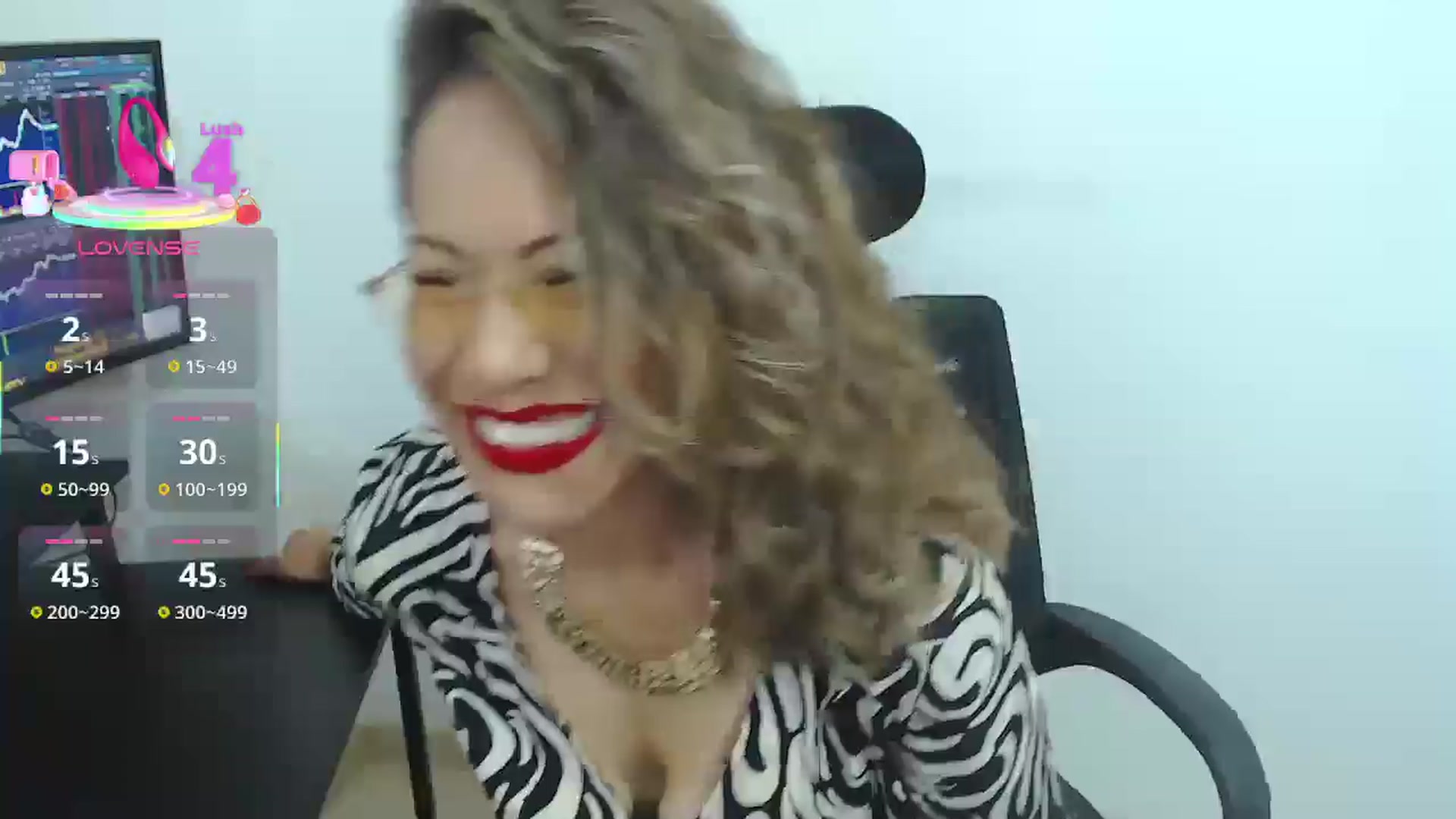 Gallery image thumbnail from office_secret's myfreecams stream on, 05/08/2025, 17:36 image 3 of 20