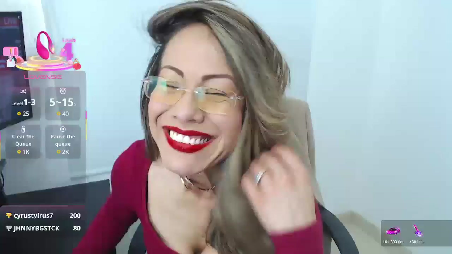 Gallery image thumbnail from office_secret's myfreecams stream on, 05/13/2025, 20:07 image 13 of 20