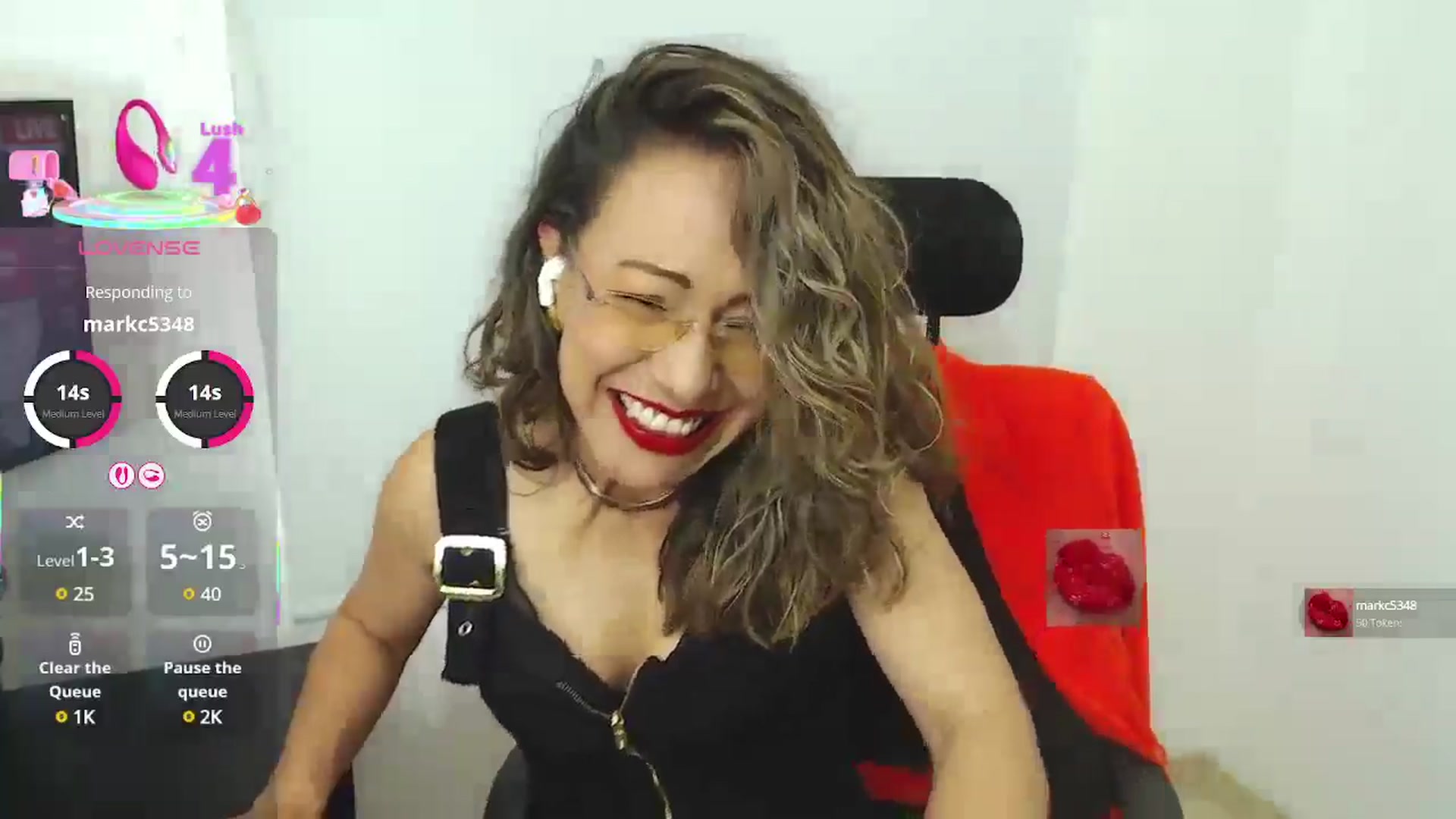 Gallery image thumbnail from office_secret's myfreecams stream on, 05/14/2025, 19:19 image 19 of 20