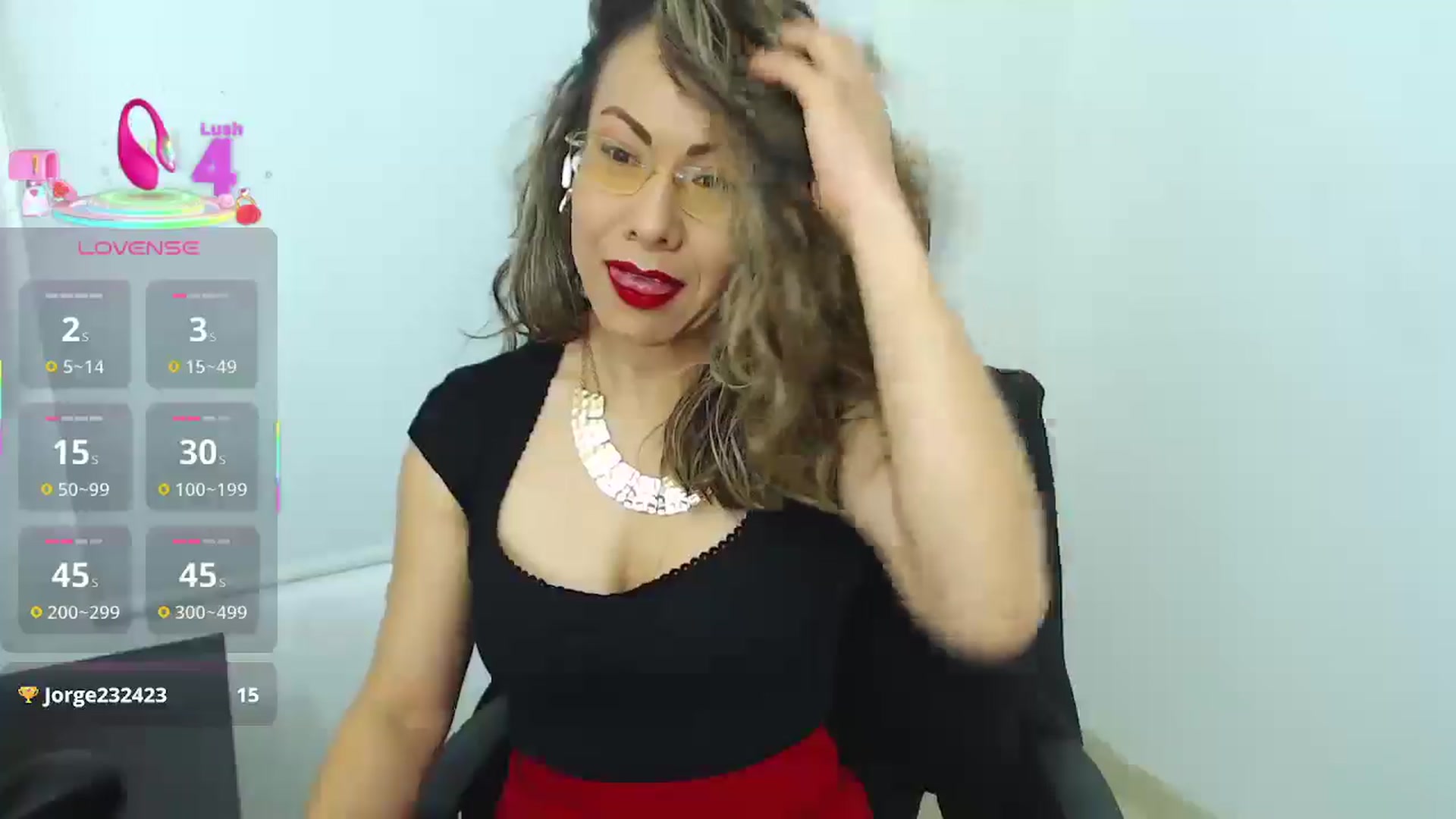 Gallery image thumbnail from office_secret's myfreecams stream on, 05/15/2025, 20:17 image 4 of 20