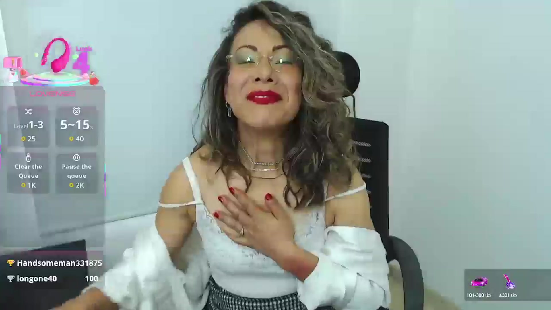 Gallery image thumbnail from office_secret's myfreecams stream on, 05/19/2025, 17:42 image 20 of 20