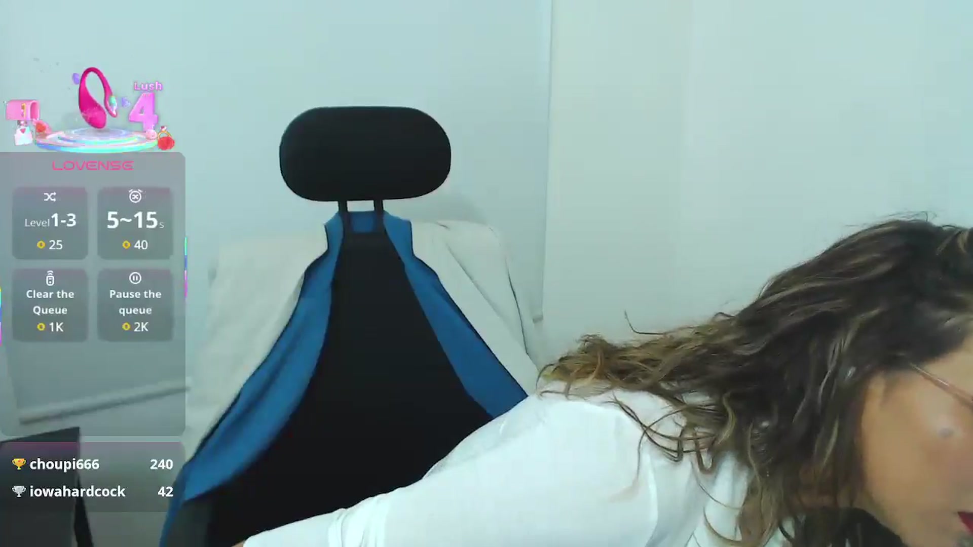 Gallery image thumbnail from office_secret's myfreecams stream on, 06/03/2025, 17:22 image 8 of 20