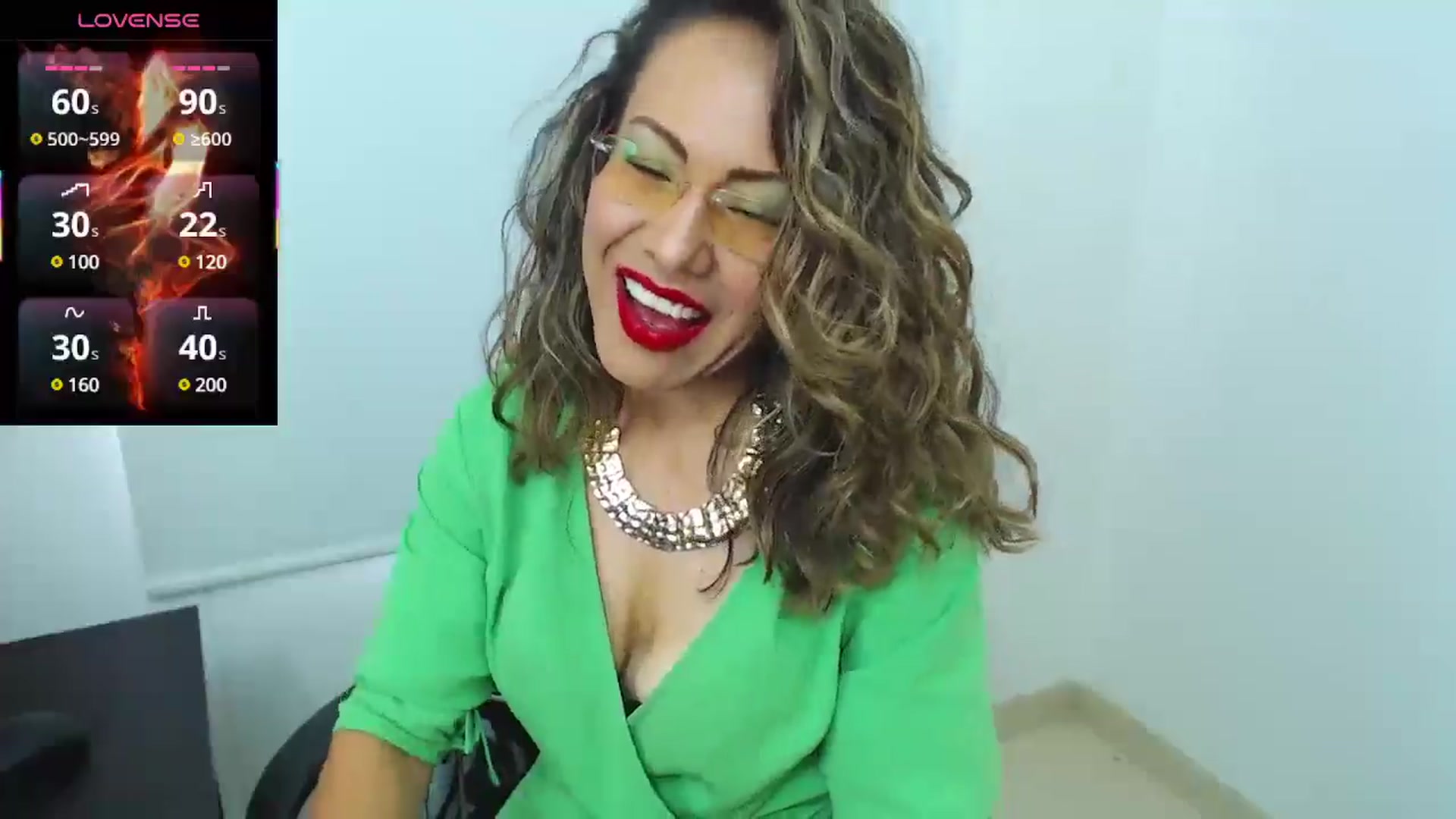 Gallery image thumbnail from office_secret's myfreecams stream on, 06/09/2025, 18:46 image 2 of 20