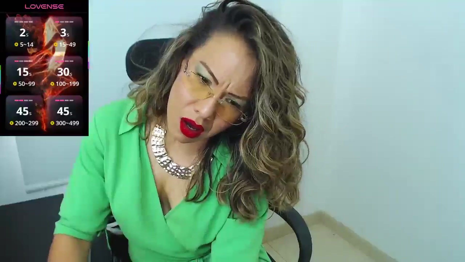 Gallery image thumbnail from office_secret's myfreecams stream on, 06/09/2025, 18:46 image 13 of 20