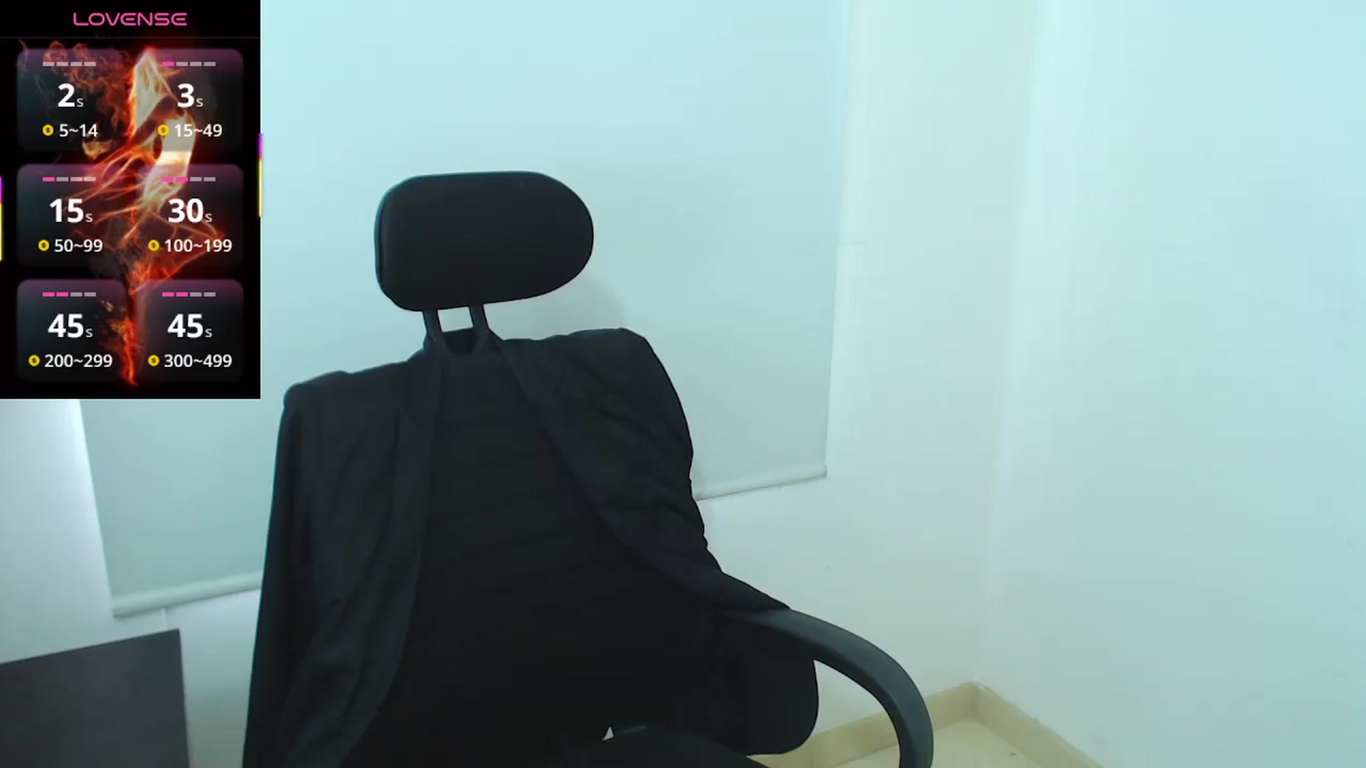 Gallery image thumbnail from office_secret's myfreecams stream on, 06/10/2025, 17:29 image 13 of 20
