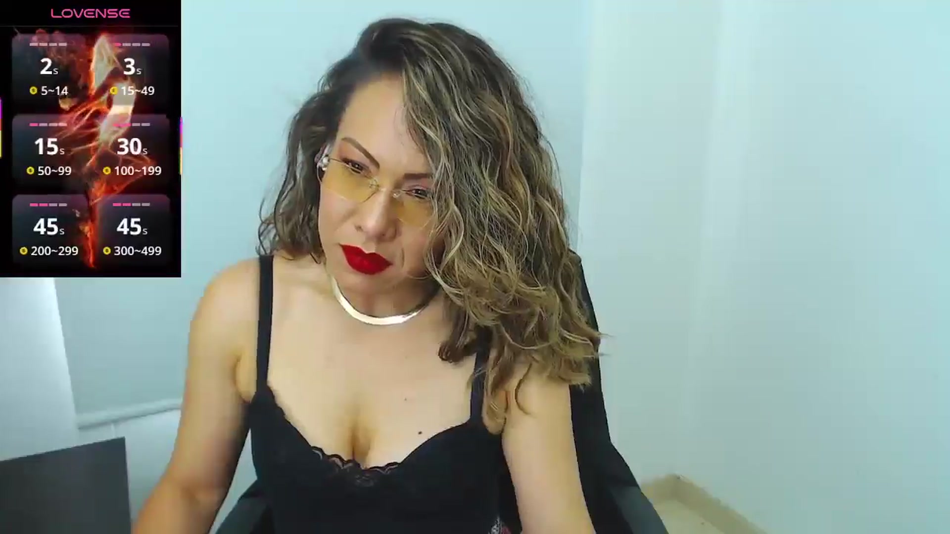 Gallery image thumbnail from office_secret's myfreecams stream on, 06/10/2025, 19:09 image 9 of 20