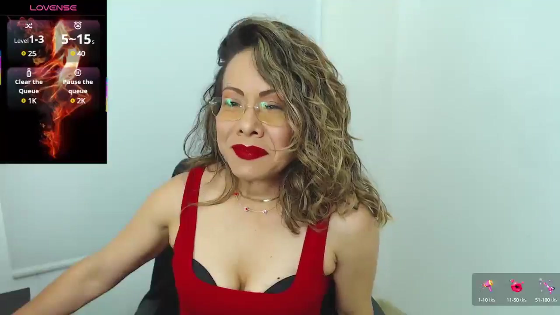 Gallery image thumbnail from office_secret's myfreecams stream on, 06/16/2025, 18:41 image 9 of 20