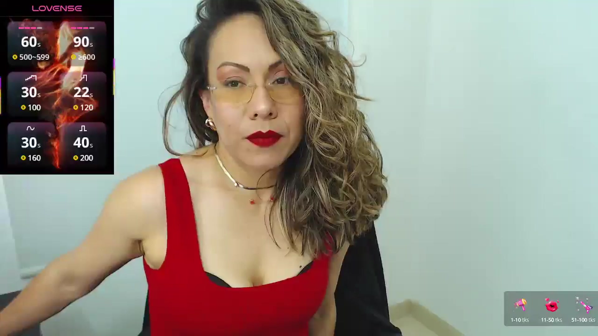 Gallery image thumbnail from office_secret's myfreecams stream on, 06/16/2025, 19:22 image 18 of 20