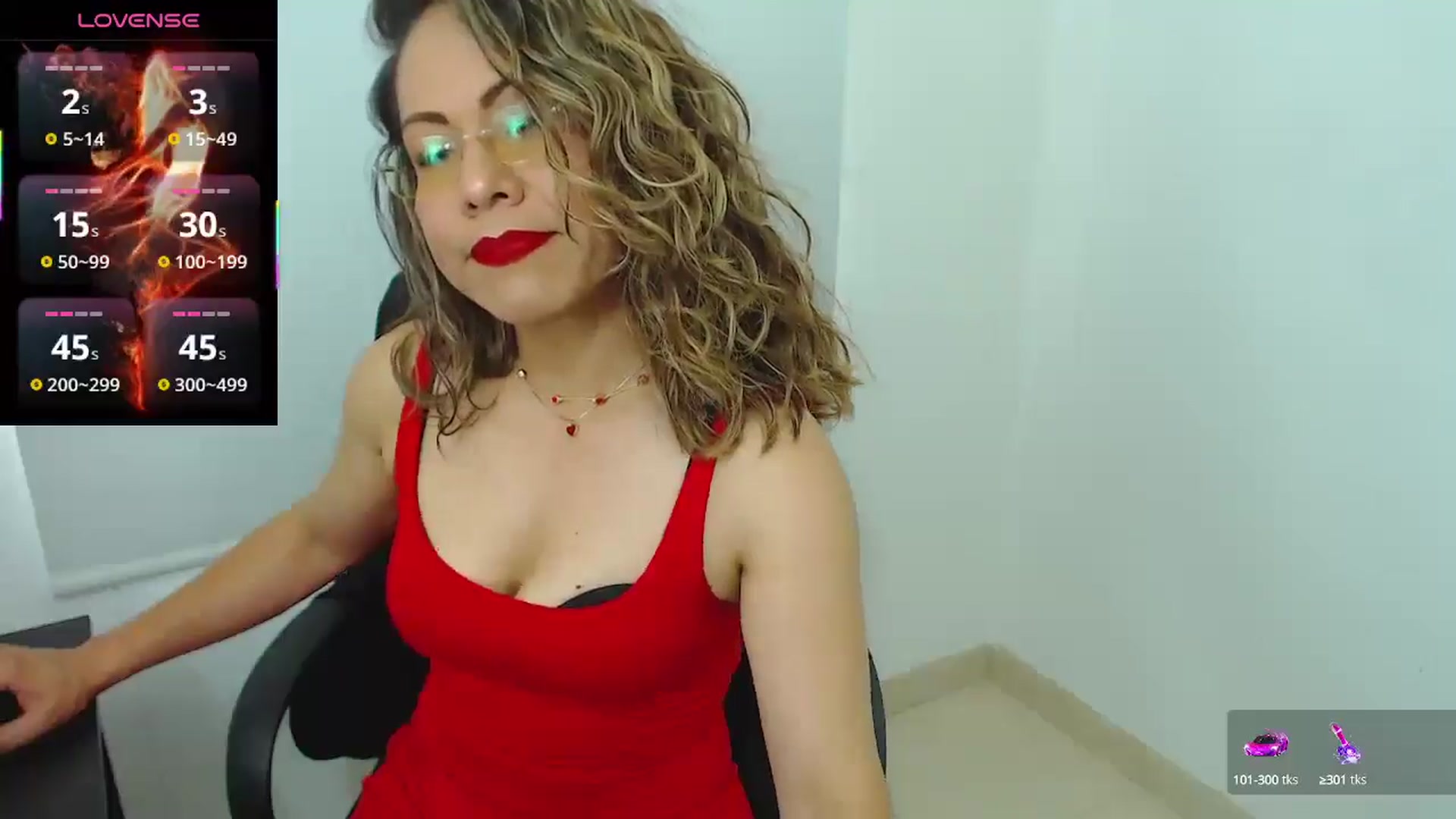 Gallery image thumbnail from office_secret's myfreecams stream on, 06/18/2025, 17:46 image 11 of 20