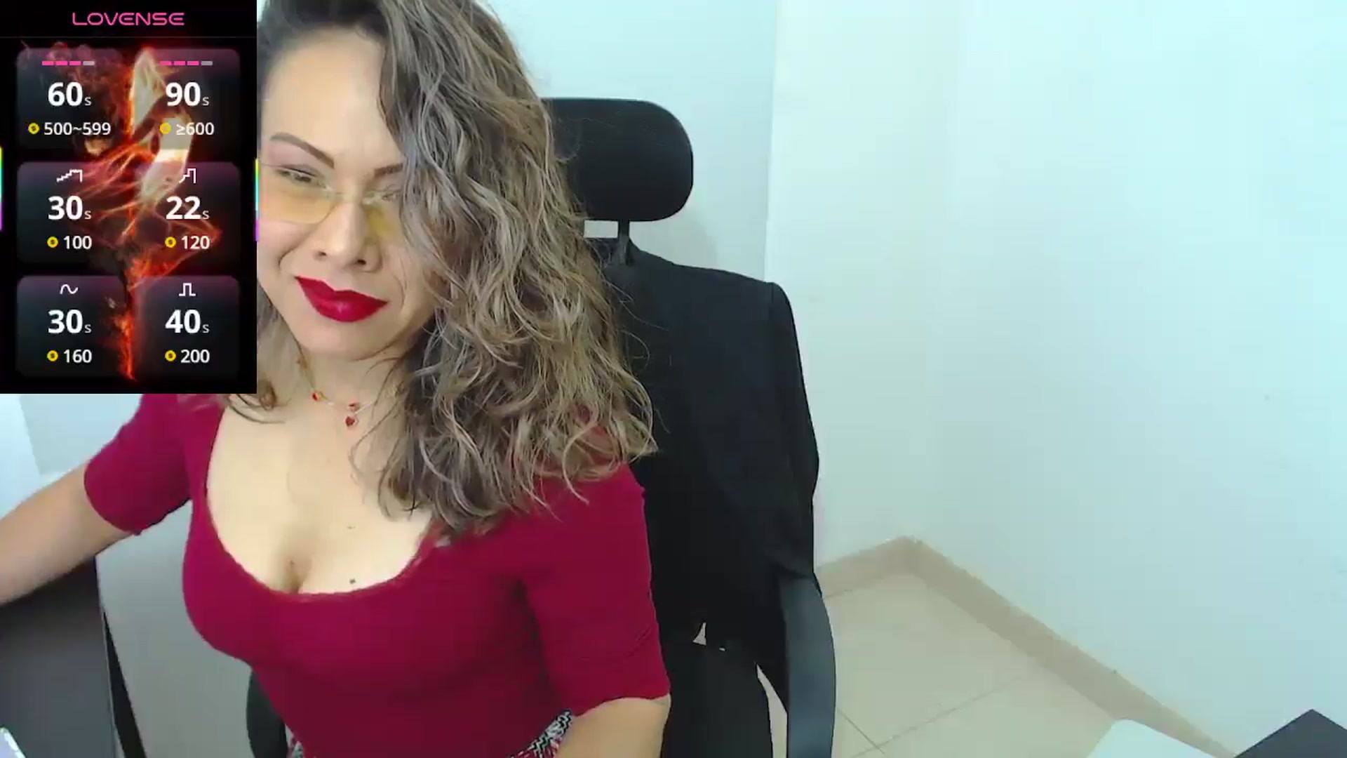 Gallery image thumbnail from office_secret's myfreecams stream on, 06/24/2025, 19:44 image 14 of 20
