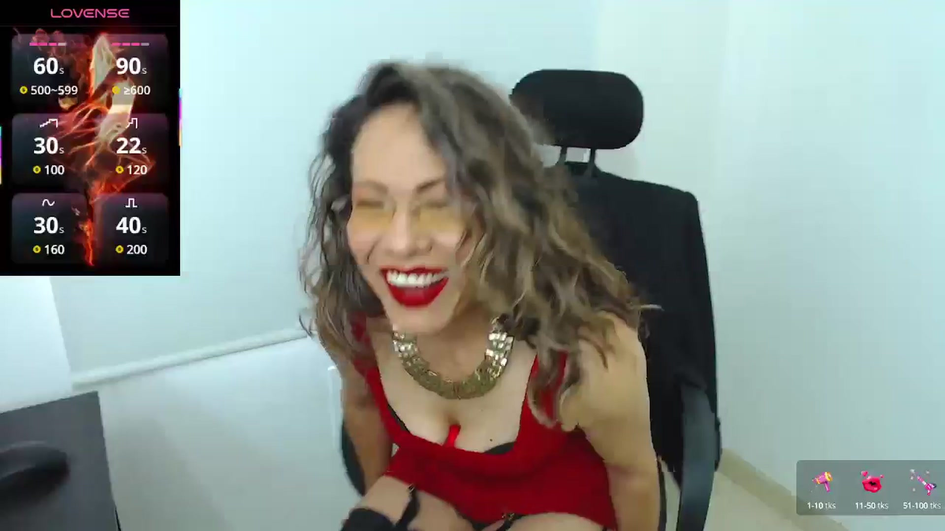 Gallery image thumbnail from office_secret's myfreecams stream on, 06/27/2025, 19:46 image 3 of 20