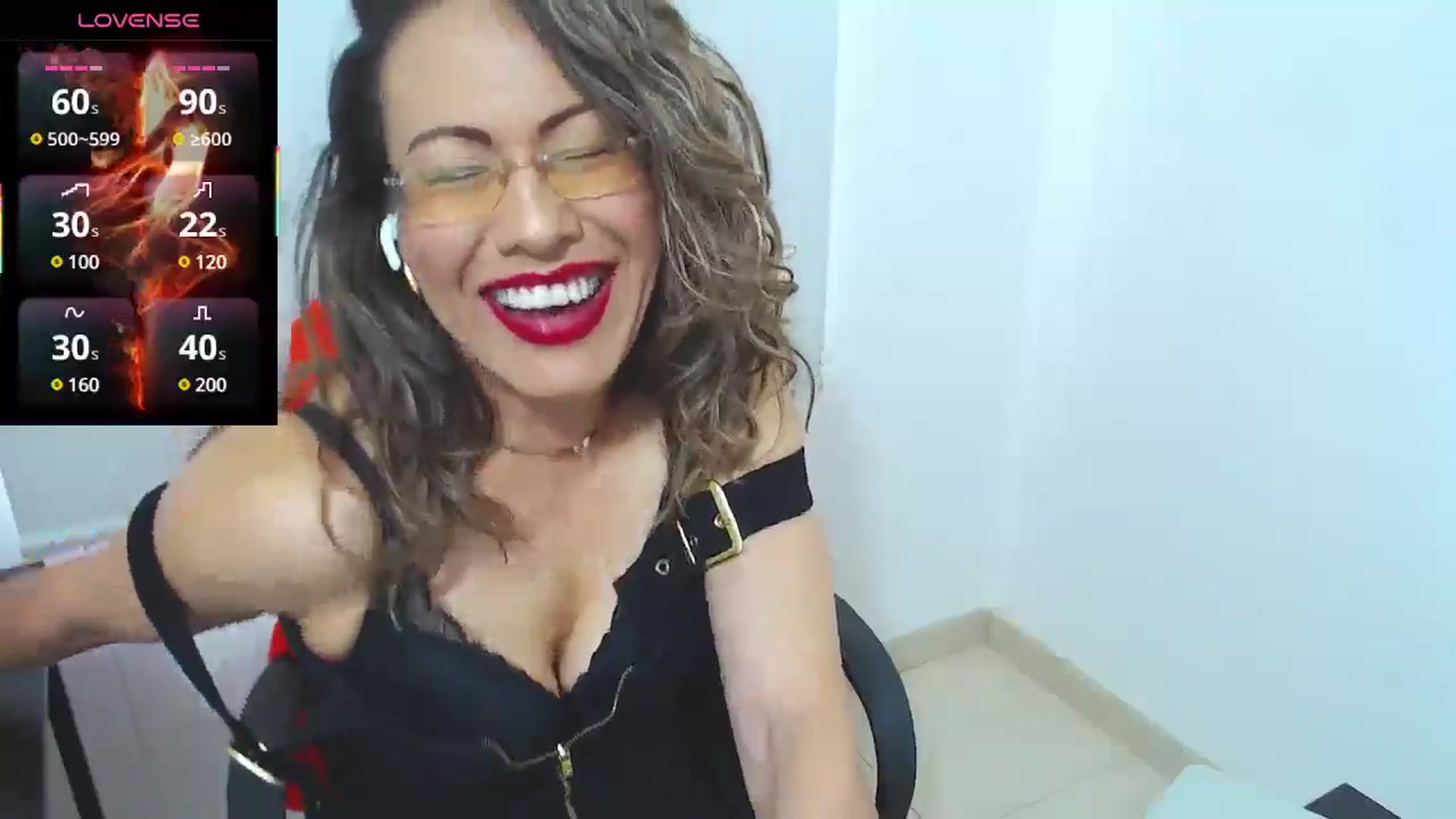Gallery image thumbnail from office_secret's myfreecams stream on, 07/01/2025, 19:16 image 20 of 20