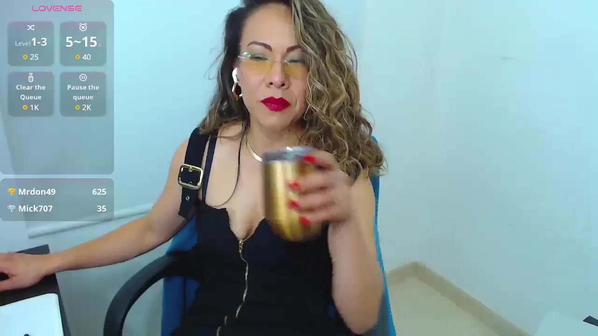 Gallery image thumbnail from office_secret's myfreecams stream on, 07/21/2025, 19:24 image 18 of 20