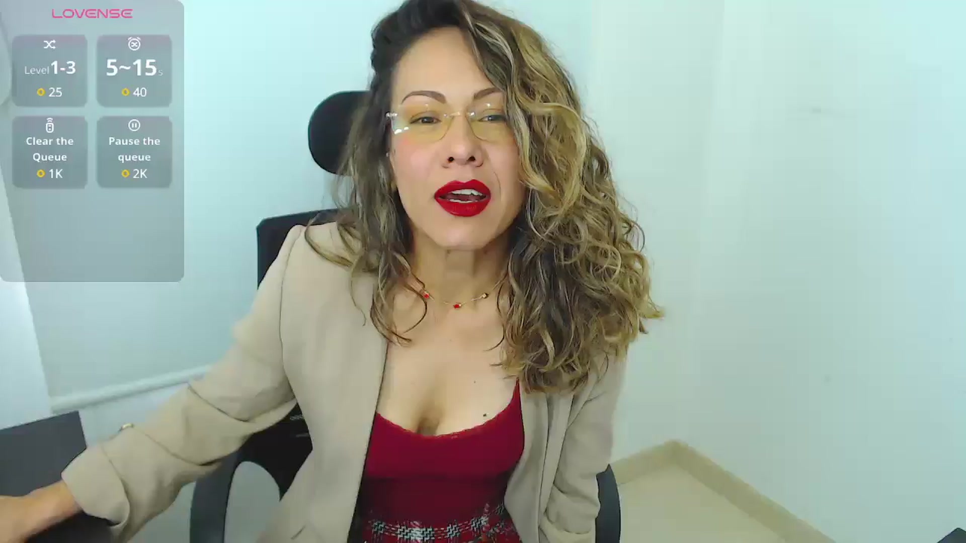 Gallery image thumbnail from office_secret's myfreecams stream on, 07/22/2025, 17:26 image 1 of 20