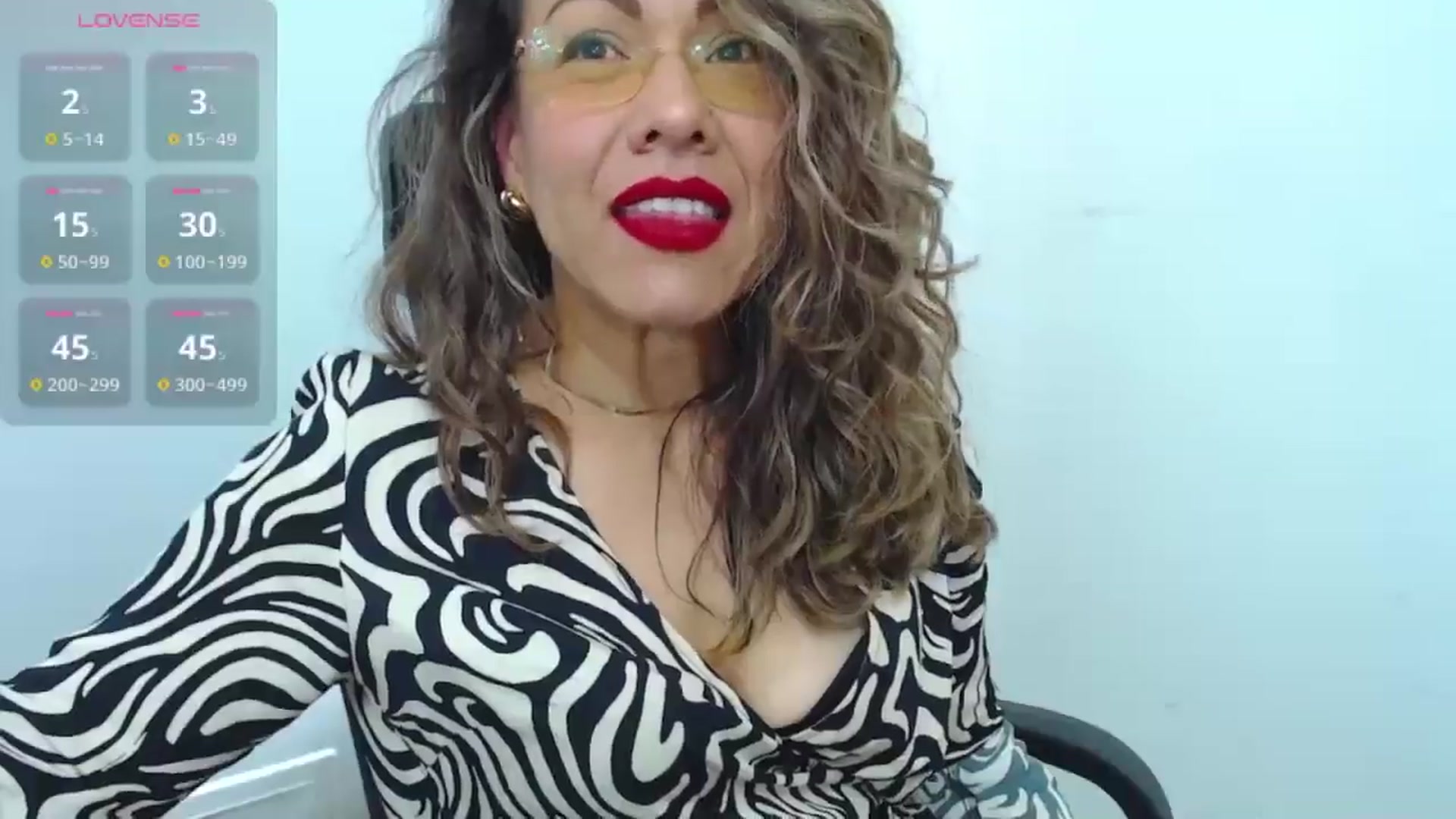 Gallery image thumbnail from office_secret's myfreecams stream on, 07/24/2025, 19:39 image 2 of 20
