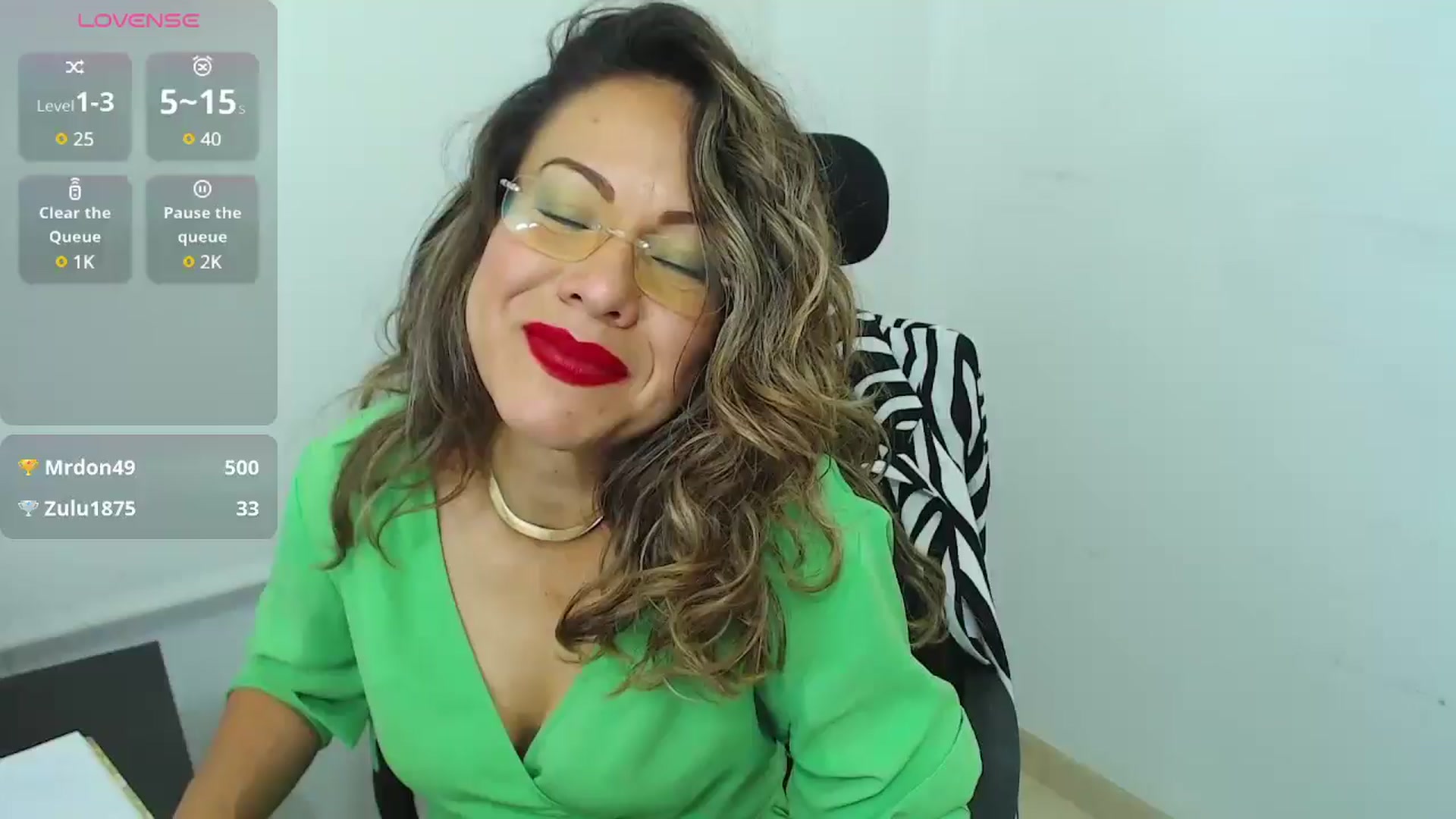 Gallery image thumbnail from office_secret's myfreecams stream on, 07/29/2025, 19:39 image 18 of 20