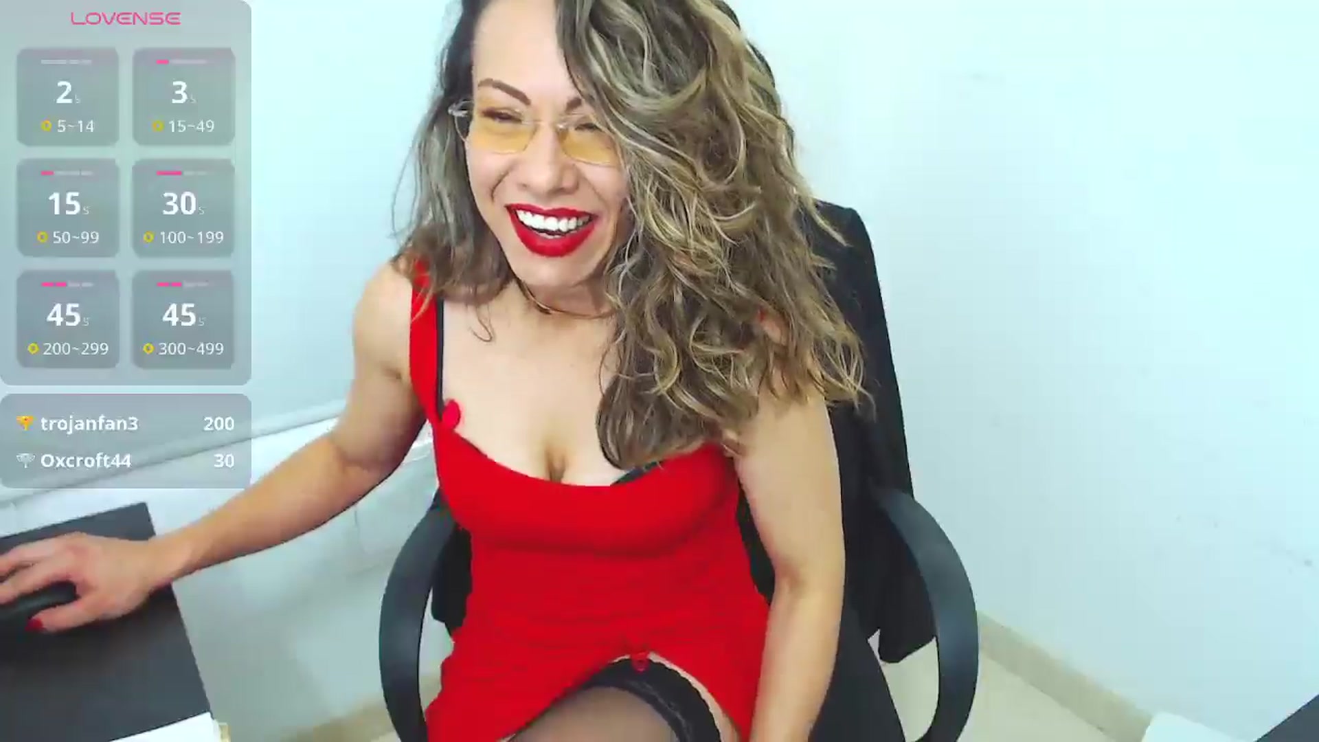 Gallery image thumbnail from office_secret's myfreecams stream on, 07/31/2025, 17:13 image 4 of 20
