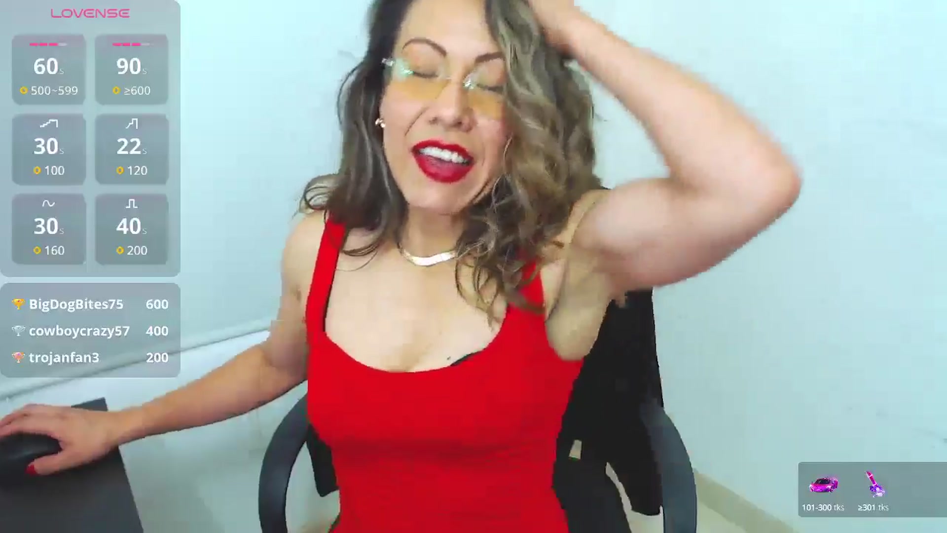 Gallery image thumbnail from office_secret's myfreecams stream on, 07/31/2025, 19:48 image 14 of 20