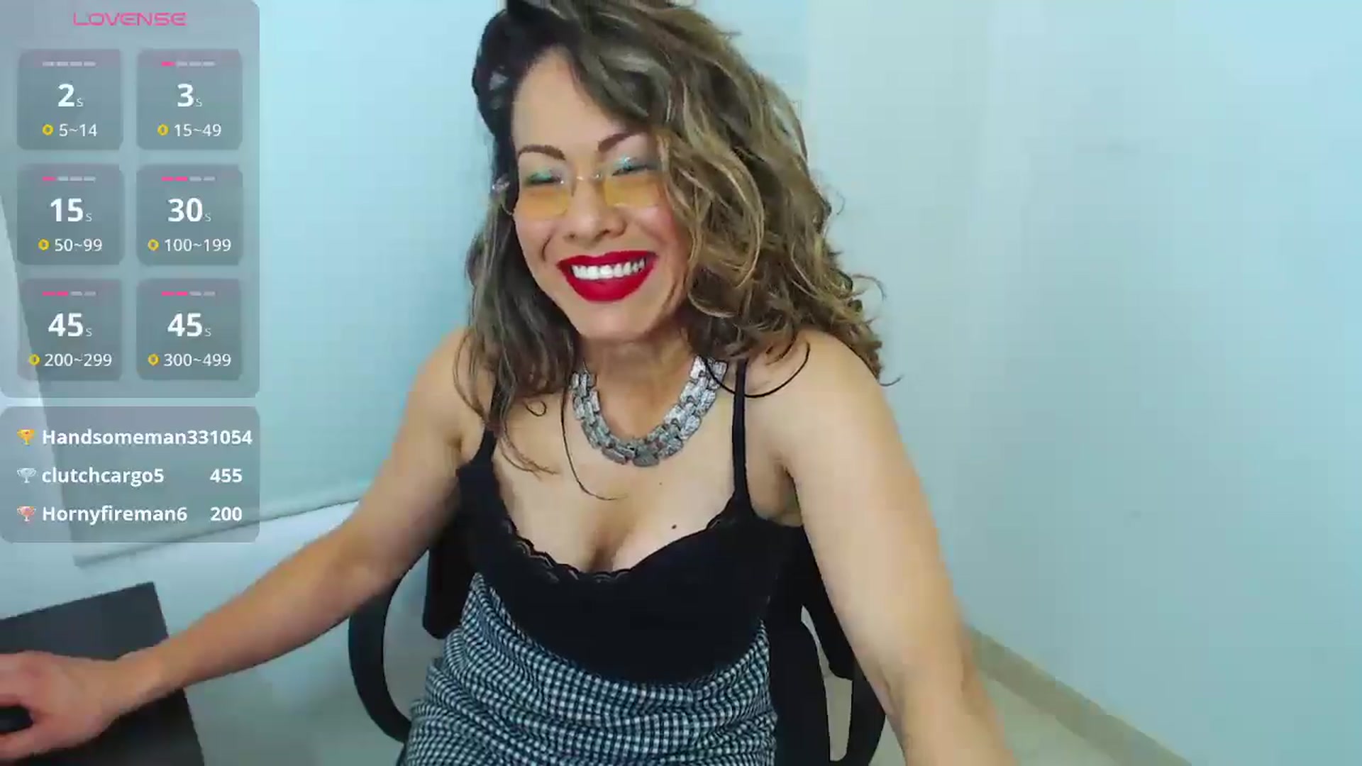 Gallery image thumbnail from office_secret's myfreecams stream on, 08/04/2025, 18:04 image 17 of 20