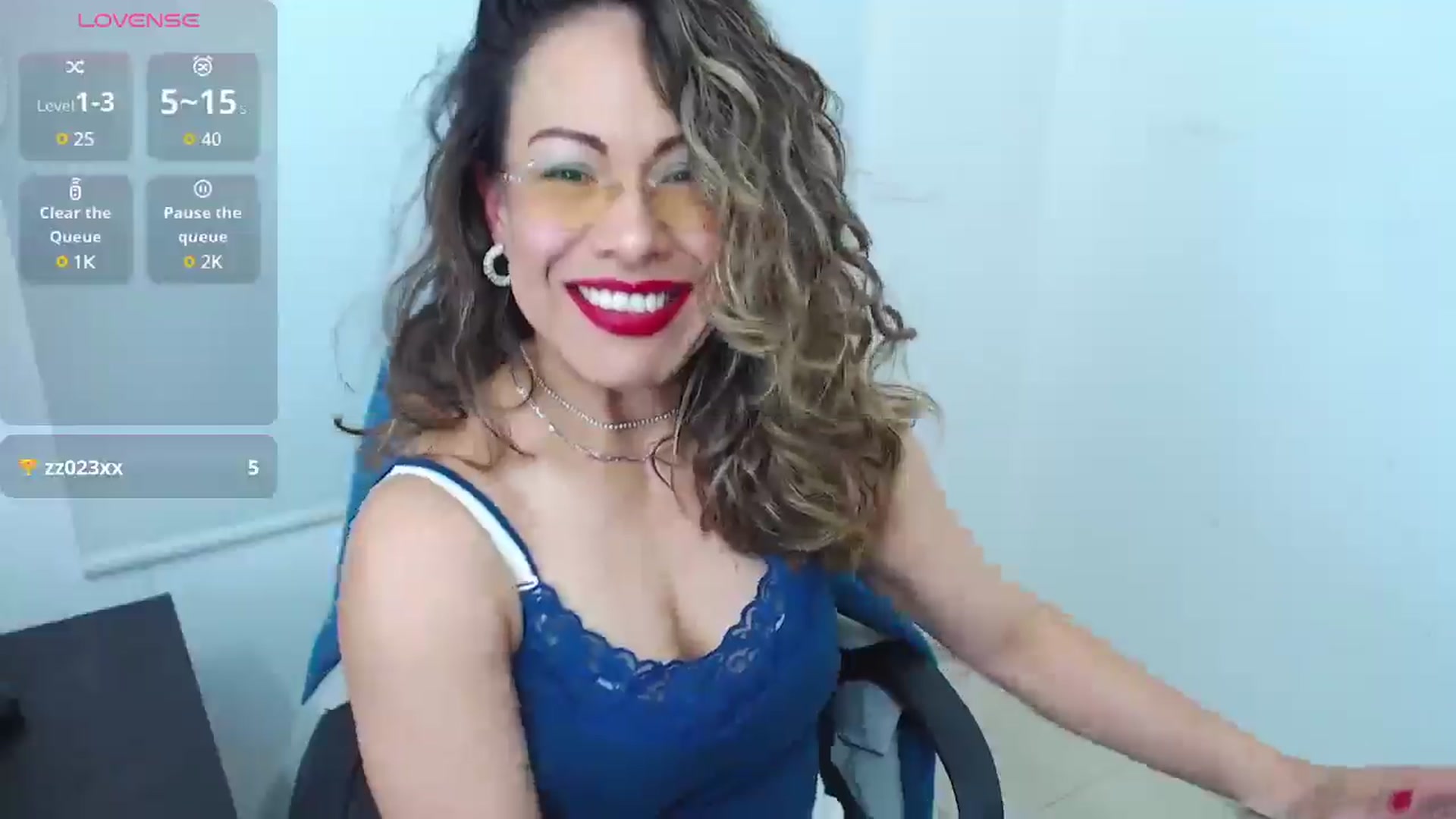 Gallery image thumbnail from office_secret's myfreecams stream on, 08/05/2025, 17:08 image 9 of 20