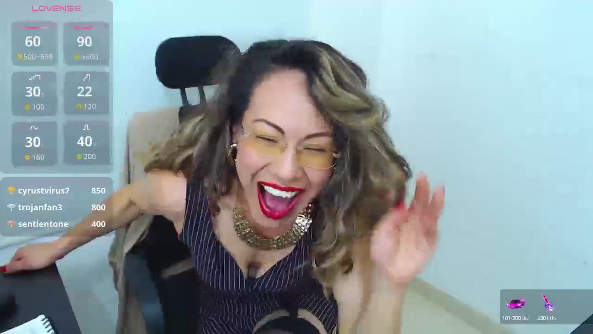 Gallery image thumbnail from office_secret's myfreecams stream on, 08/11/2025, 19:53 image 11 of 20