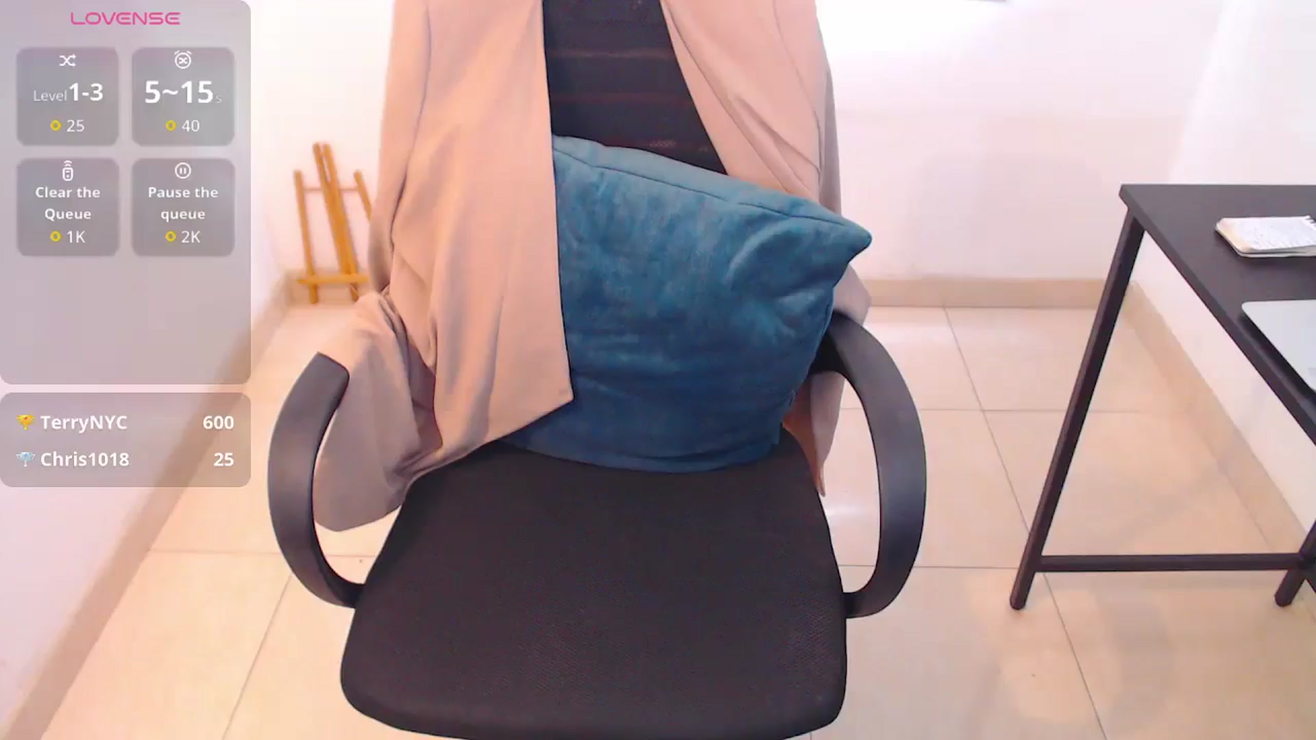 Gallery image thumbnail from office_secret's myfreecams stream on, 08/18/2025, 17:48 image 15 of 20