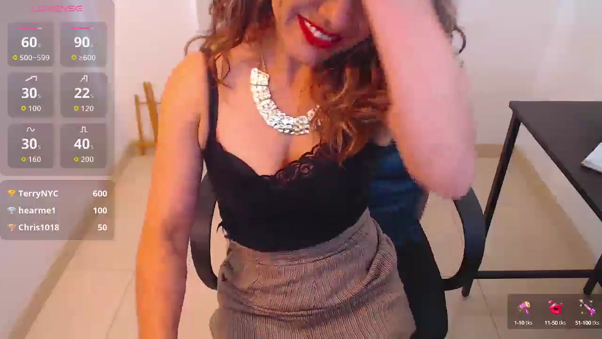 Gallery image thumbnail from office_secret's myfreecams stream on, 08/18/2025, 19:10 image 6 of 20