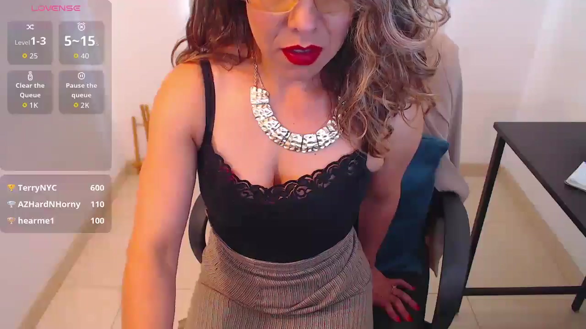 Gallery image thumbnail from office_secret's myfreecams stream on, 08/18/2025, 19:10 image 19 of 20