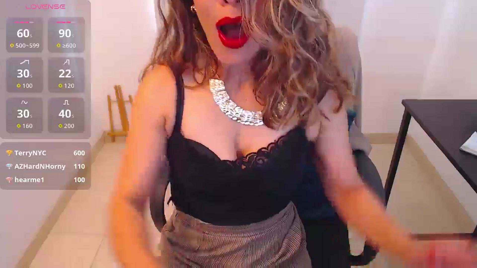 Gallery image thumbnail from office_secret's myfreecams stream on, 08/18/2025, 19:10 image 14 of 20