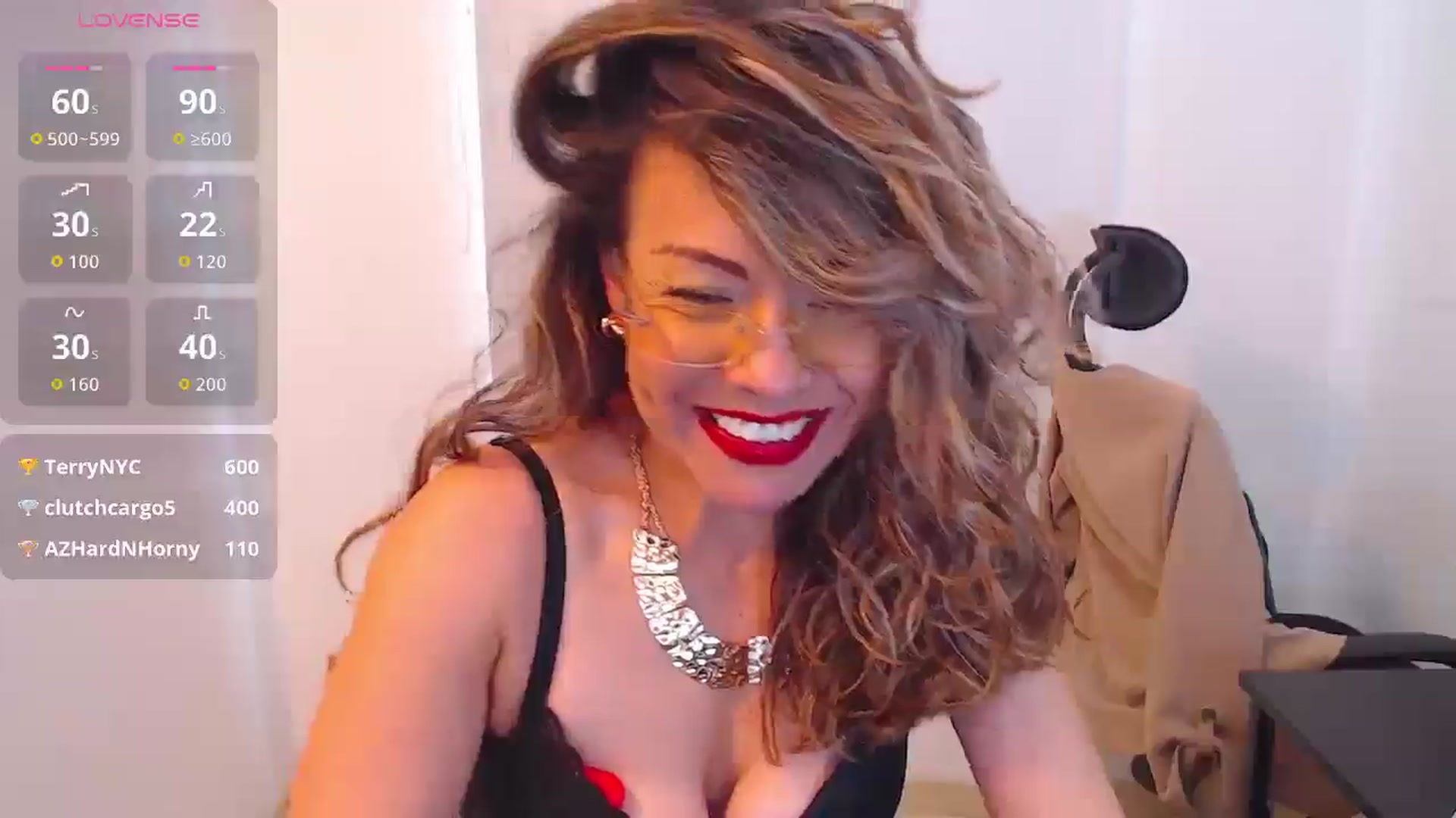 Gallery image thumbnail from office_secret's myfreecams stream on, 08/18/2025, 20:08 image 5 of 20
