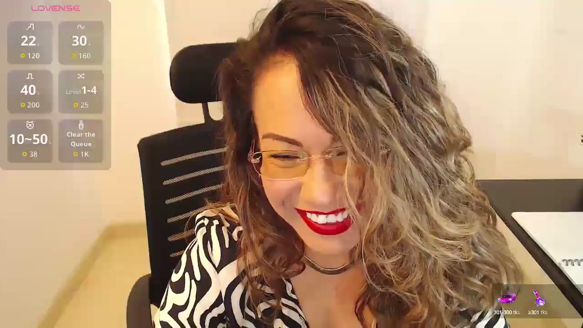 Gallery image thumbnail from office_secret's myfreecams stream on, 08/28/2025, 18:17 image 7 of 20