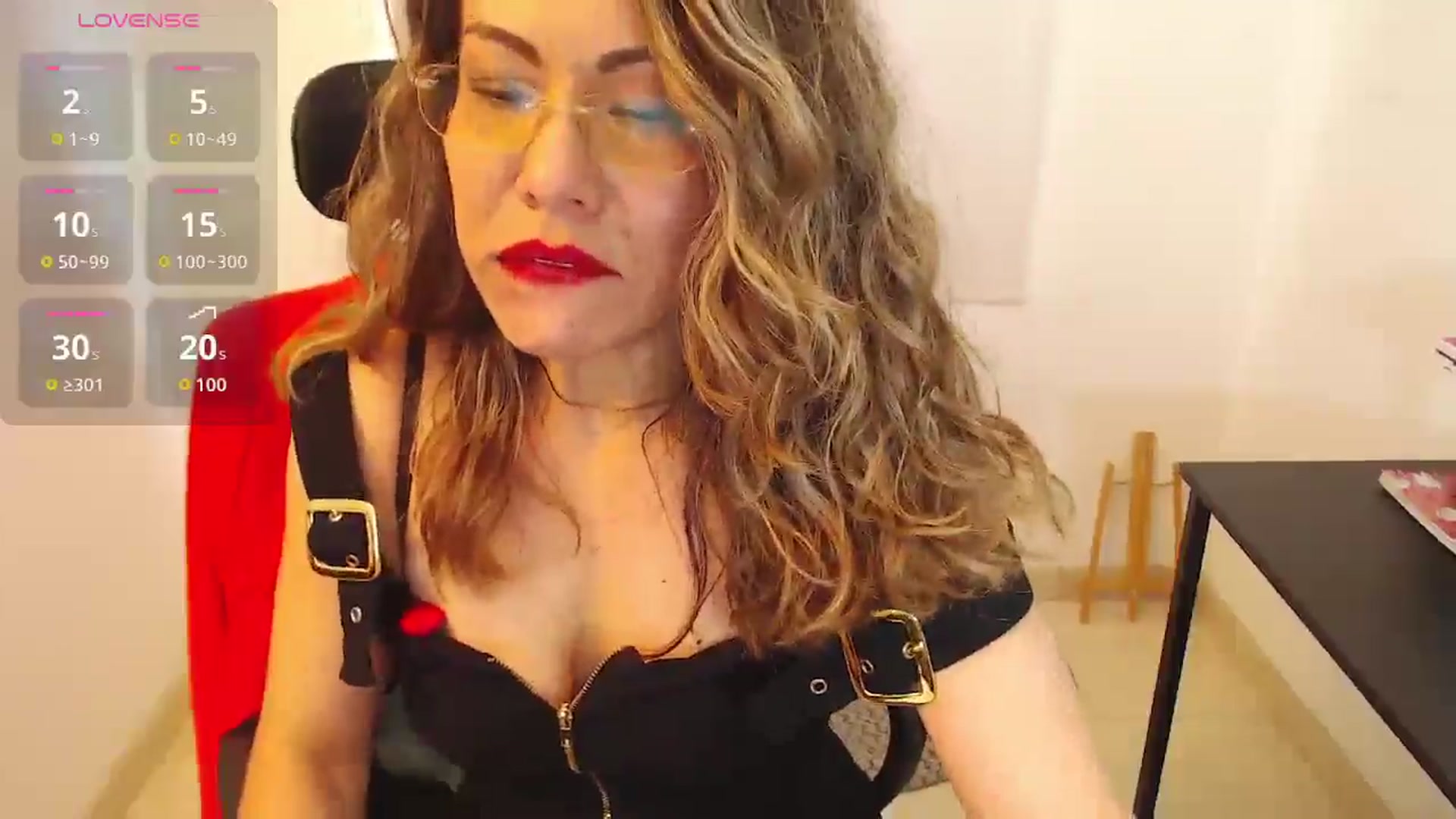 Gallery image thumbnail from office_secret's myfreecams stream on, 08/29/2025, 19:29 image 8 of 20