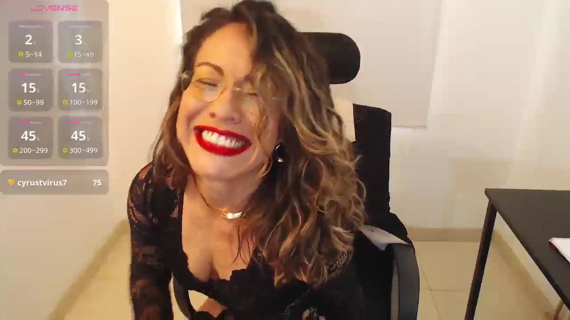 Gallery image thumbnail from office_secret's myfreecams stream on, 09/09/2025, 16:31 image 10 of 20
