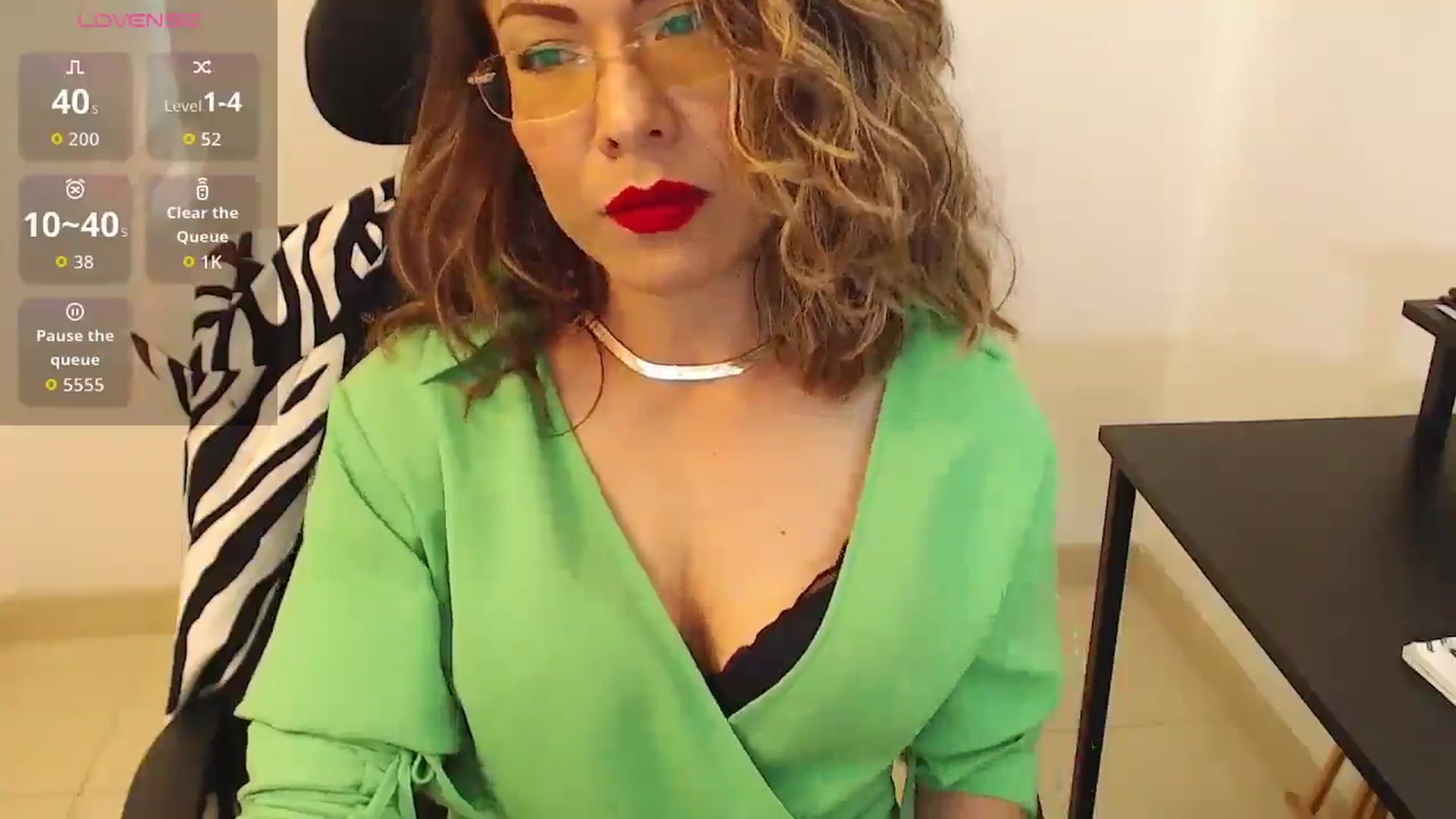 Gallery image thumbnail from office_secret's myfreecams stream on, 09/17/2025, 17:26 image 5 of 20
