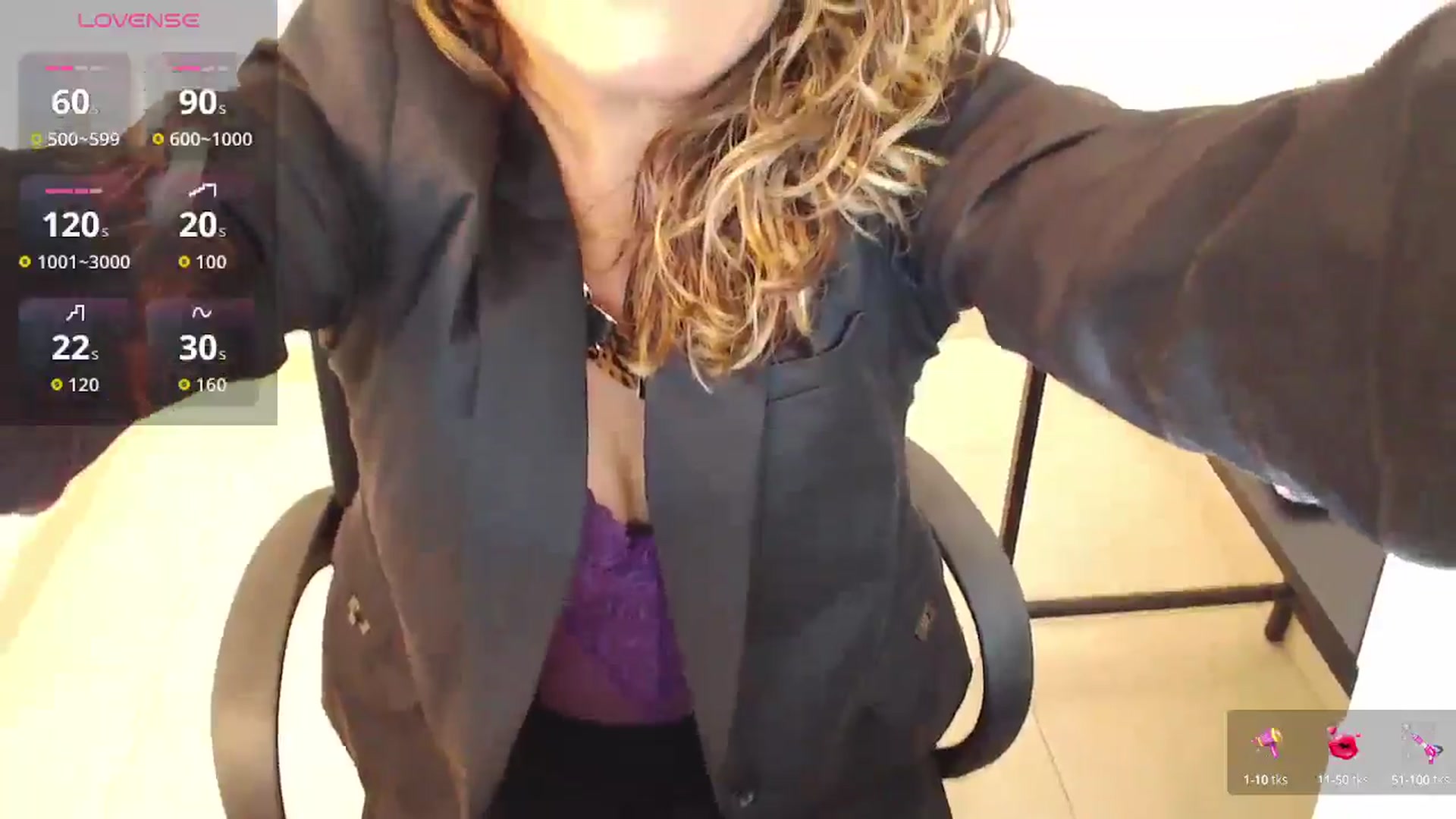 Gallery image thumbnail from office_secret's myfreecams stream on, 09/25/2025, 18:16 image 2 of 20