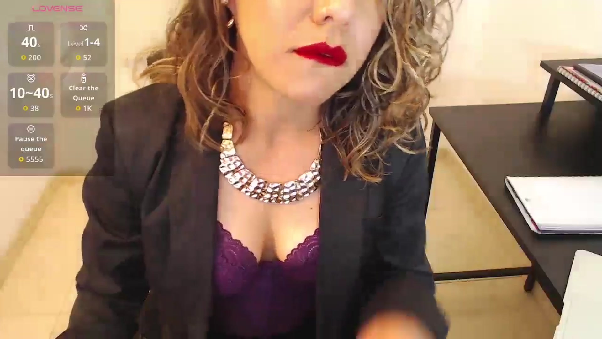 Gallery image thumbnail from office_secret's myfreecams stream on, 09/25/2025, 18:16 image 3 of 20