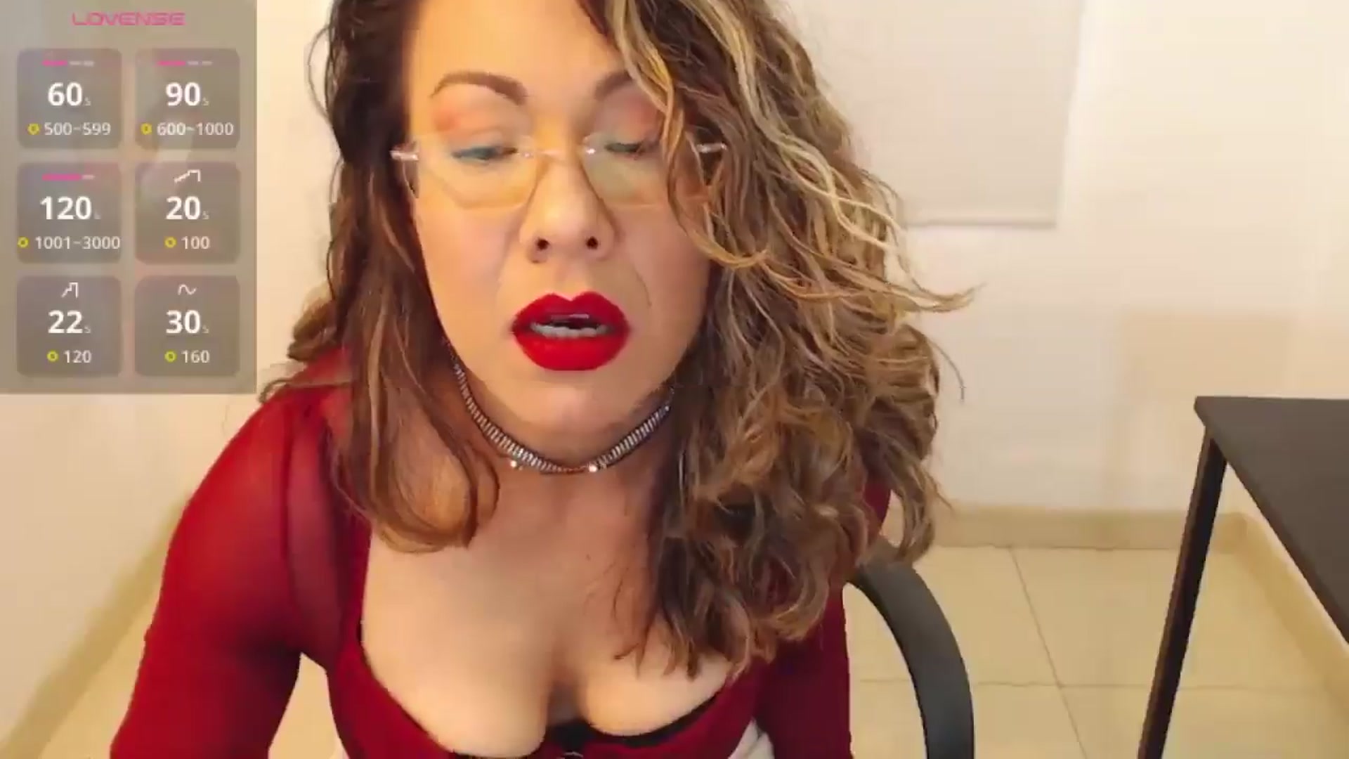 Gallery image thumbnail from office_secret's myfreecams stream on, 09/29/2025, 18:11 image 4 of 20