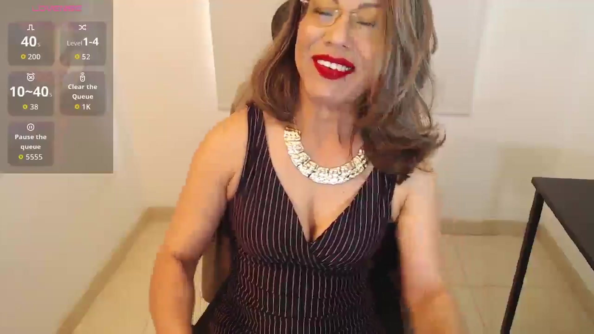 Gallery image thumbnail from office_secret's myfreecams stream on, 10/03/2025, 17:32 image 7 of 20