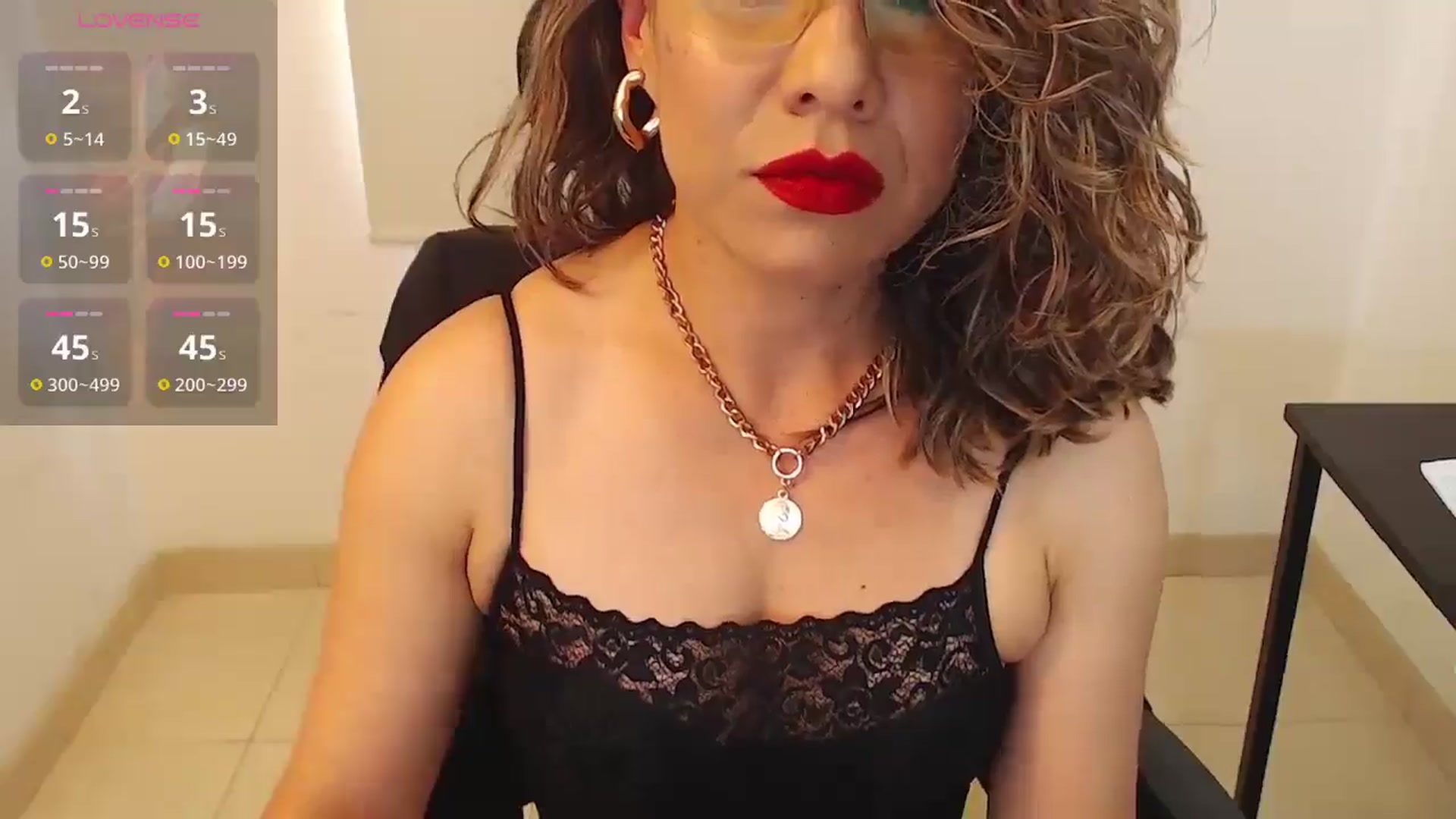 Gallery image thumbnail from office_secret's myfreecams stream on, 10/06/2025, 17:42 image 14 of 20