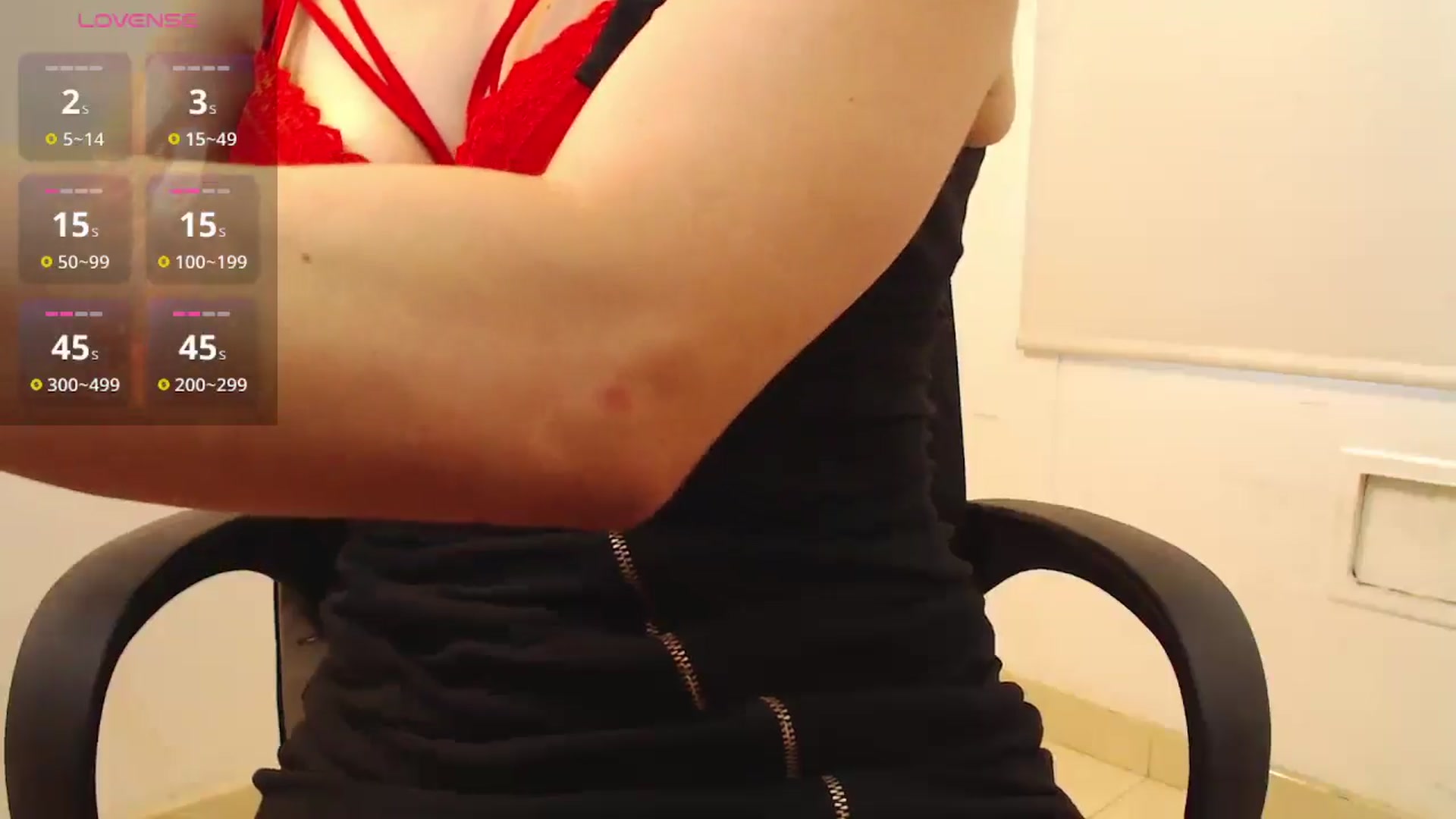 Gallery image thumbnail from office_secret's myfreecams stream on, 10/27/2025, 21:00 image 18 of 20