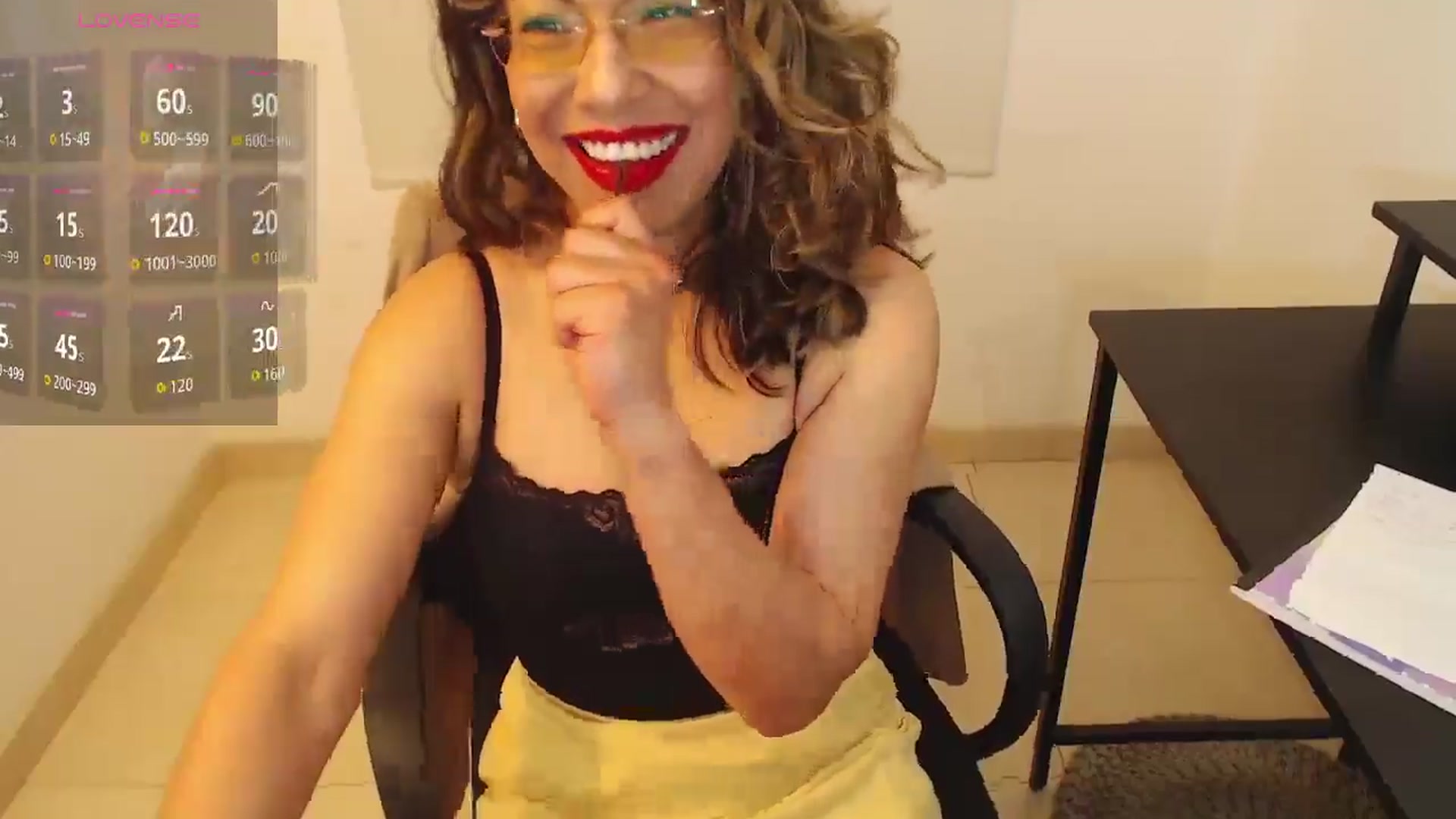 Gallery image thumbnail from office_secret's myfreecams stream on, 11/07/2025, 17:03 image 16 of 20