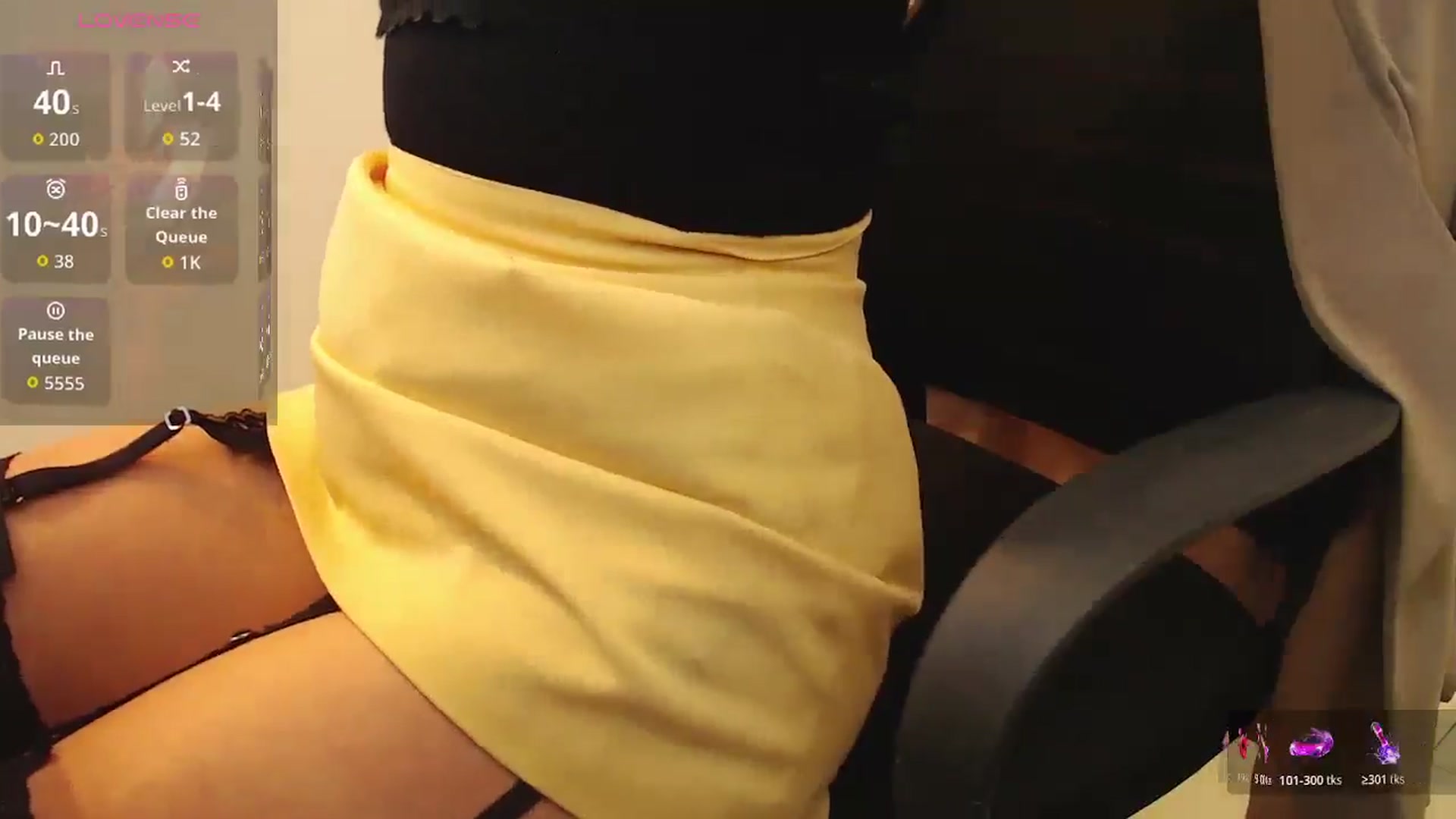 Gallery image thumbnail from office_secret's myfreecams stream on, 11/07/2025, 19:47 image 18 of 20