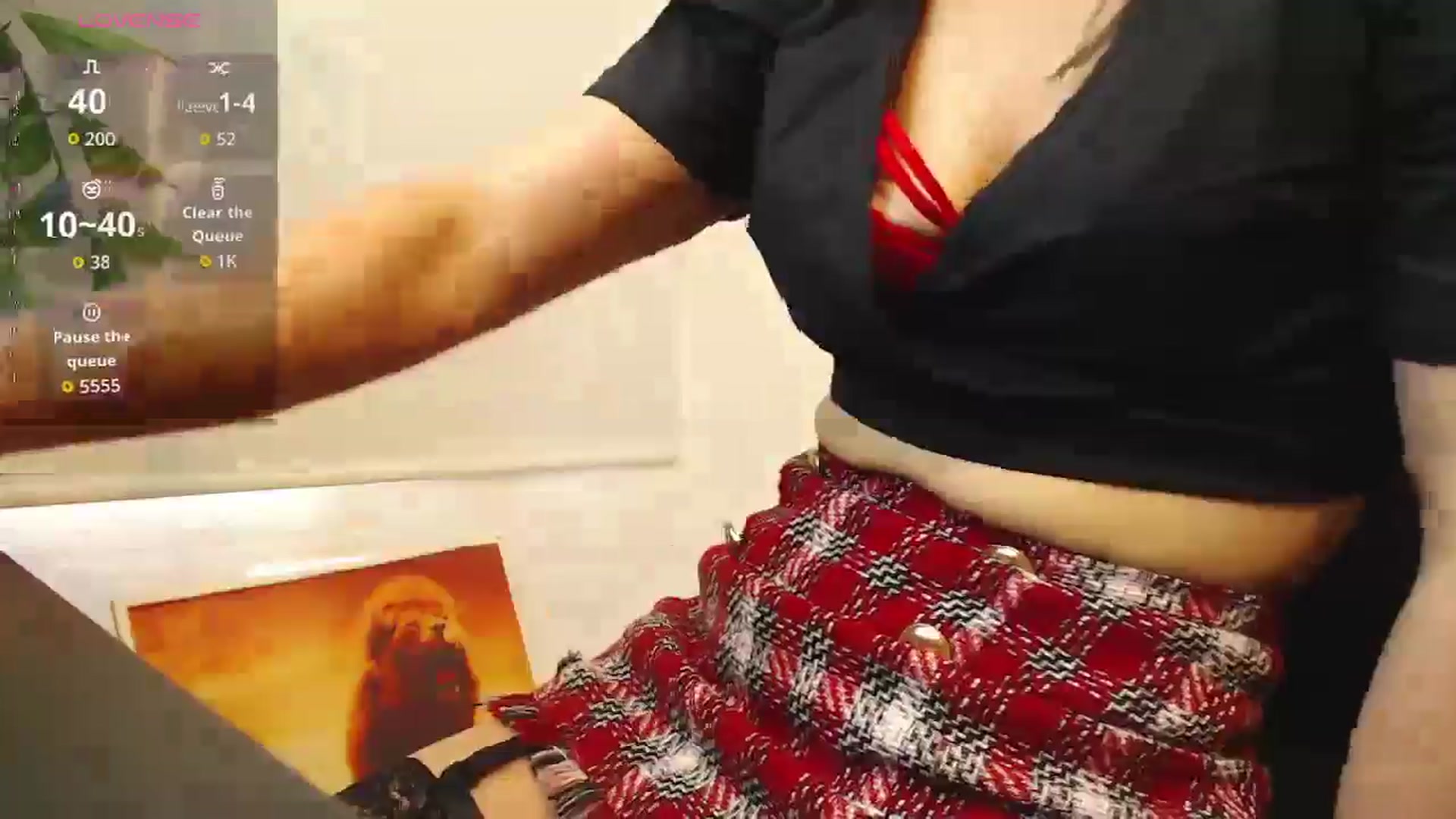 Gallery image thumbnail from office_secret's myfreecams stream on, 12/09/2025, 17:33 image 15 of 20