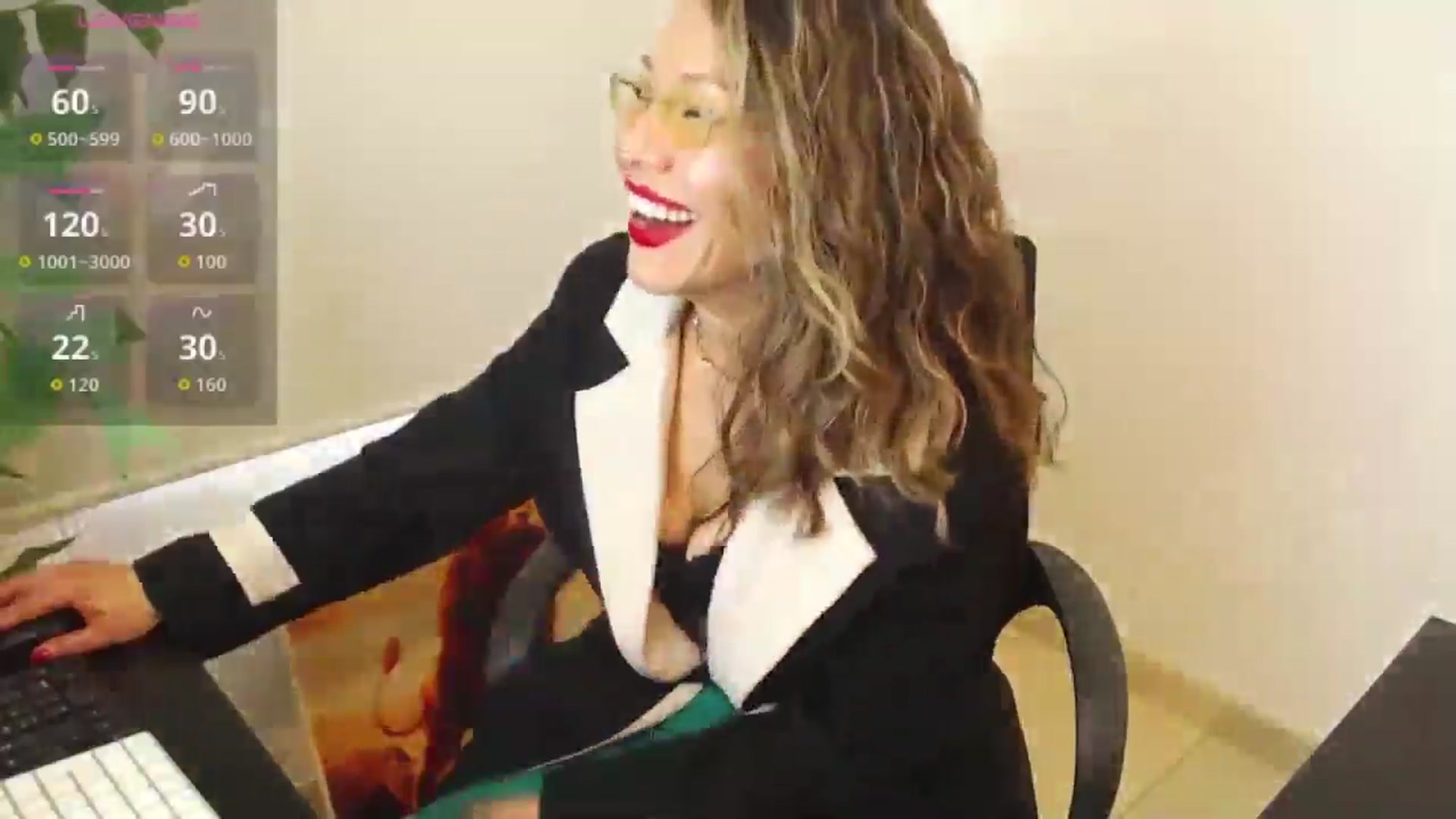 Gallery image thumbnail from office_secret's myfreecams stream on, 04/07/2026, 16:56 image 3 of 20