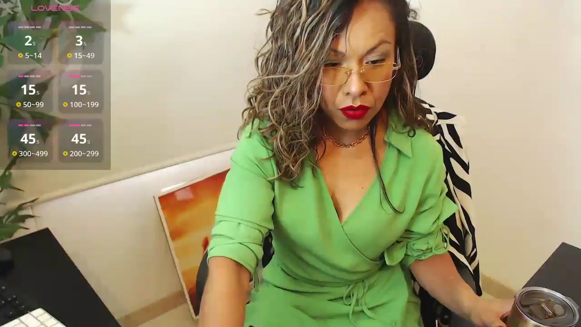 Gallery image thumbnail from office_secret's myfreecams stream on, 04/20/2026, 19:05 image 2 of 20