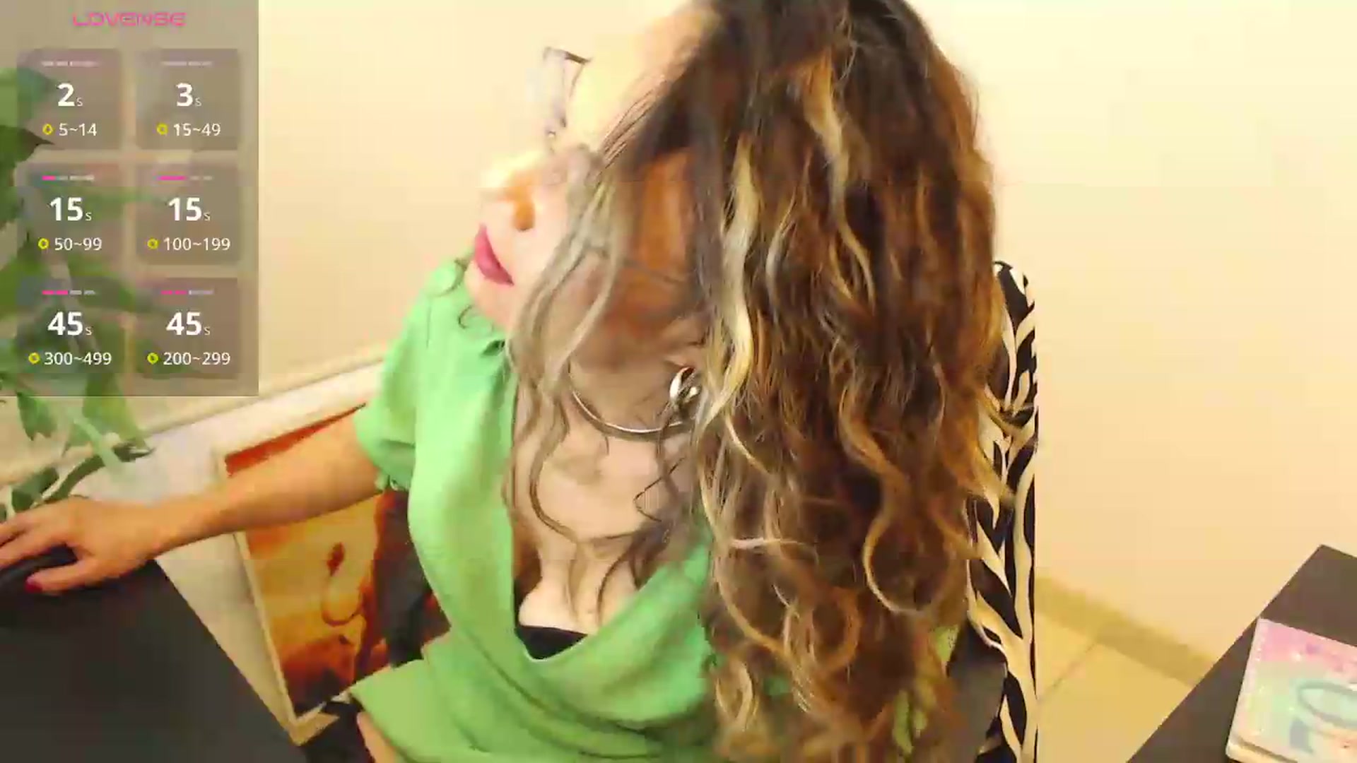 Gallery image thumbnail from office_secret's myfreecams stream on, 05/21/2026, 17:52 image 6 of 20