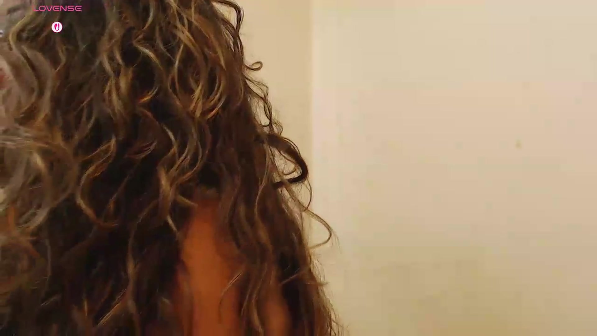 Gallery image thumbnail from office_secret's myfreecams stream on, 06/25/2026, 19:40 image 20 of 20