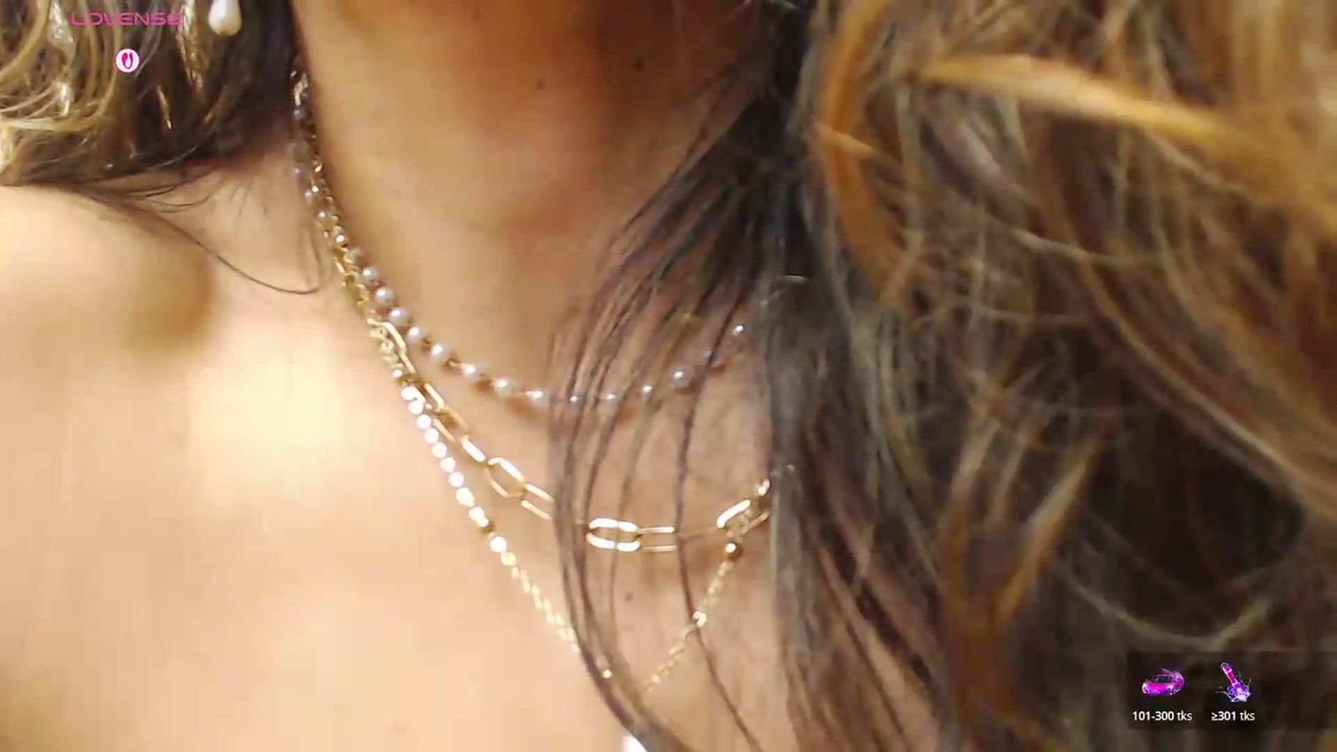 Gallery image thumbnail from office_secret's myfreecams stream on, 06/25/2026, 19:40 image 15 of 20