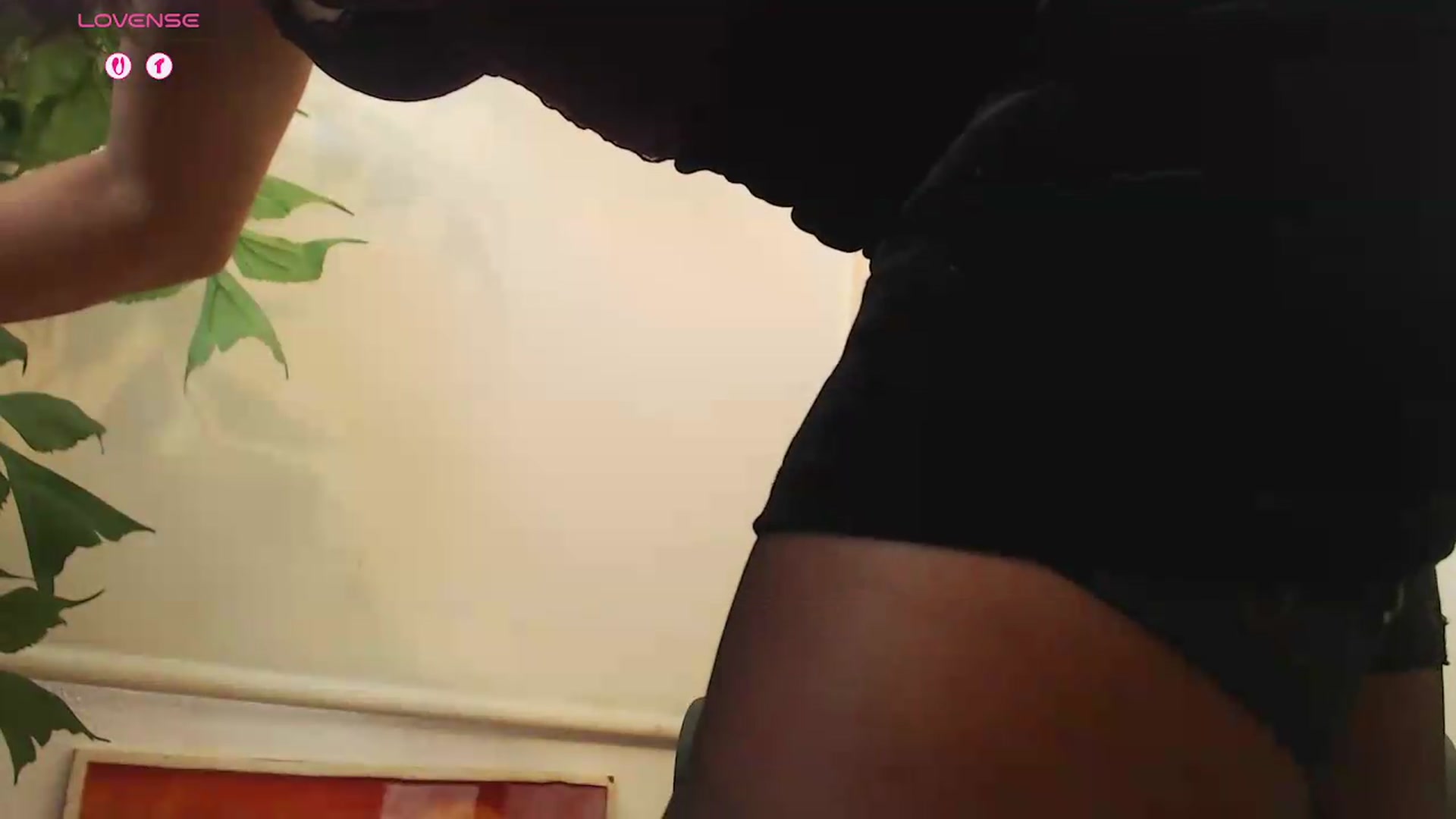Gallery image thumbnail from office_secret's myfreecams stream on, 07/17/2026, 18:18 image 17 of 20